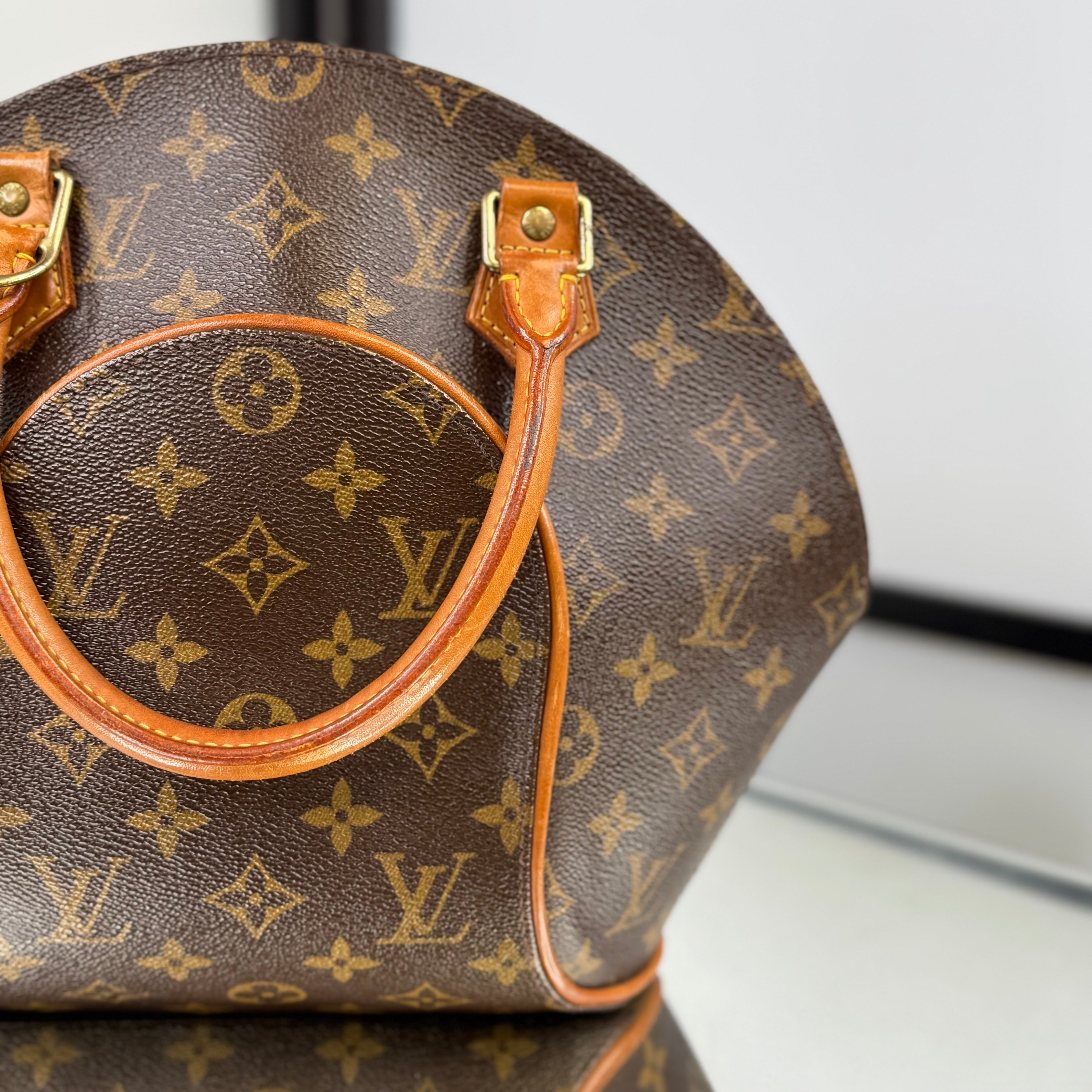 Louis Vuitton Monogram Ellipse Hand Bag