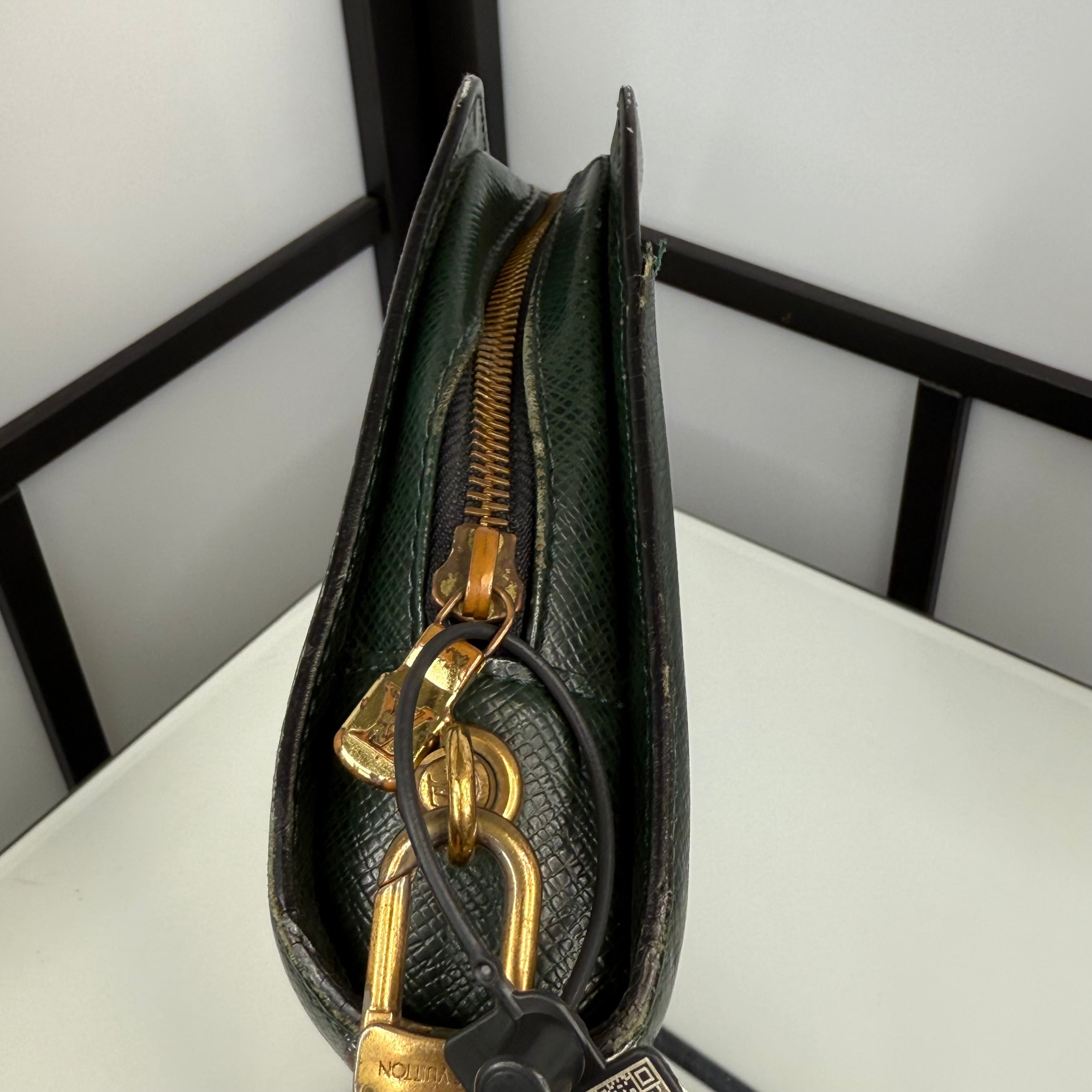 Louis Vuitton Green Taiga Wash Bag