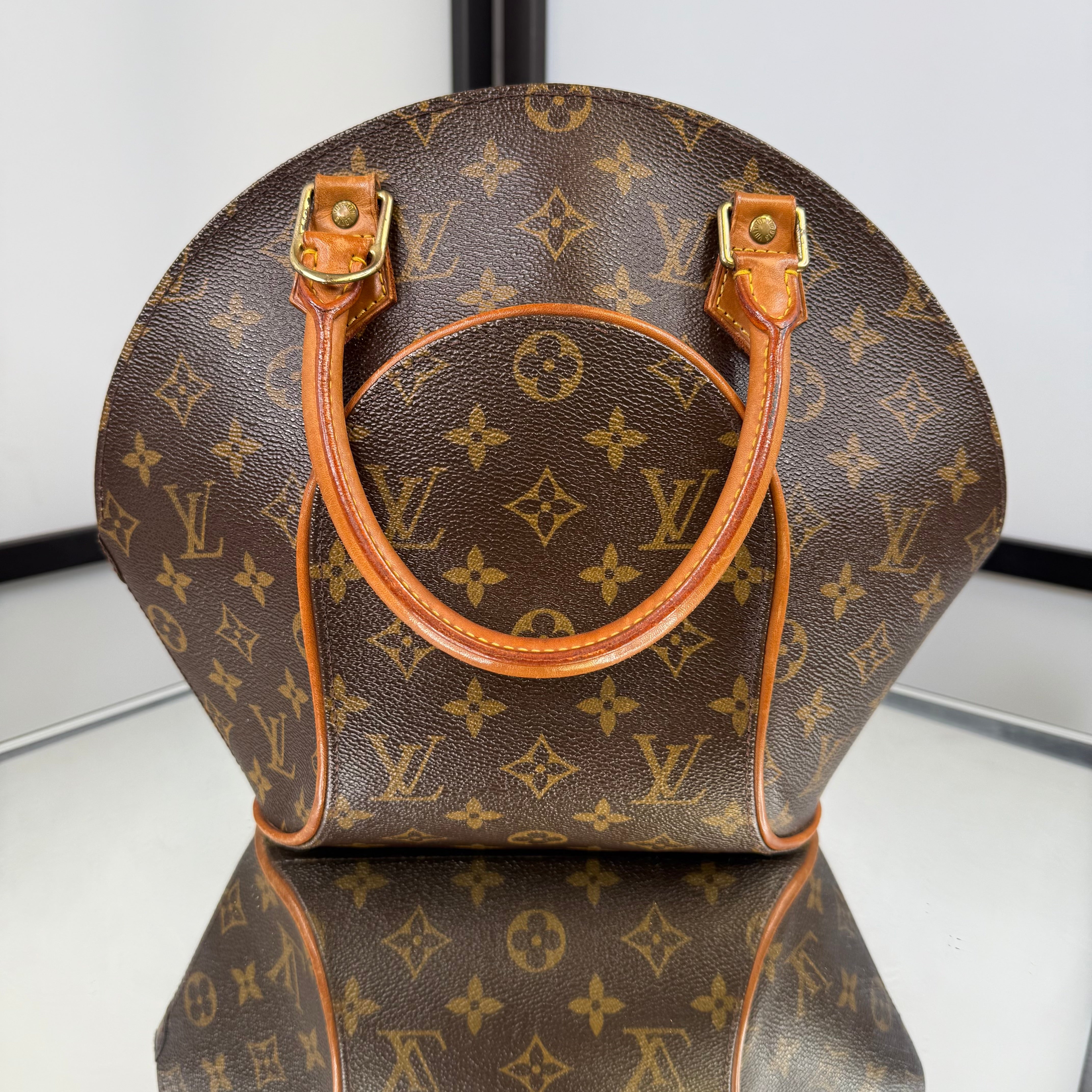 Louis Vuitton Monogram Ellipse Hand Bag