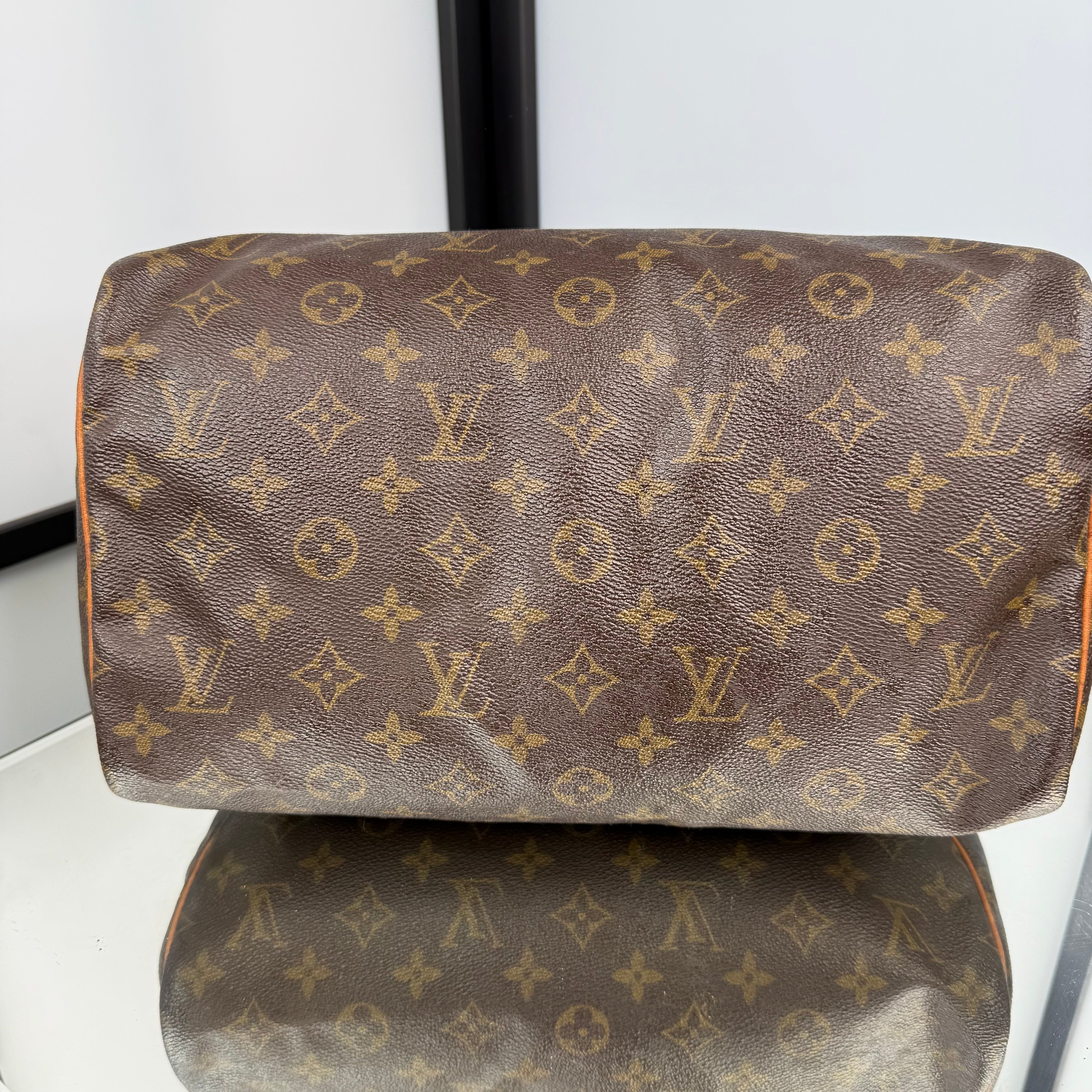 Louis Vuitton Monogram Speedy 30