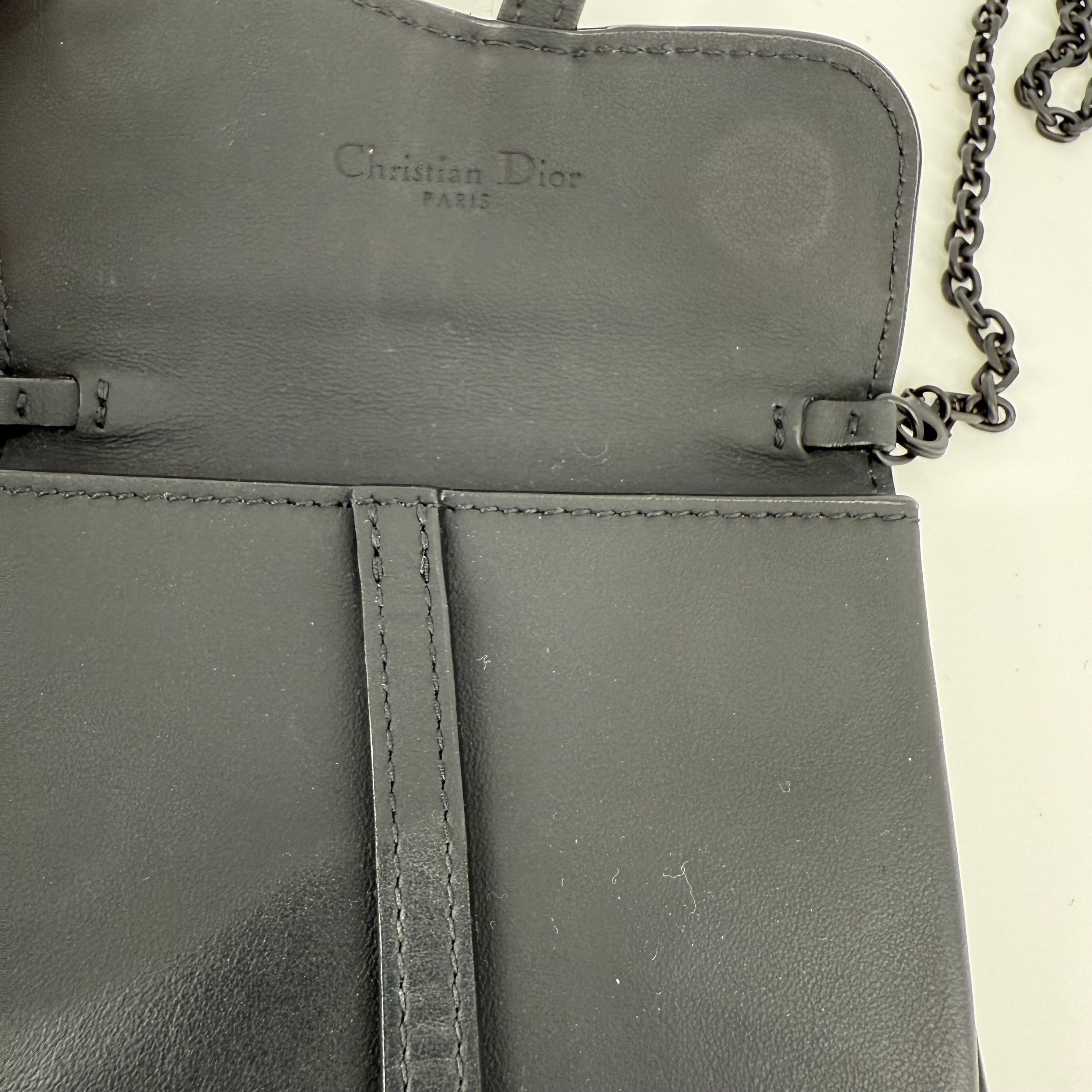 DIOR Black Saddle Wallet On Chain