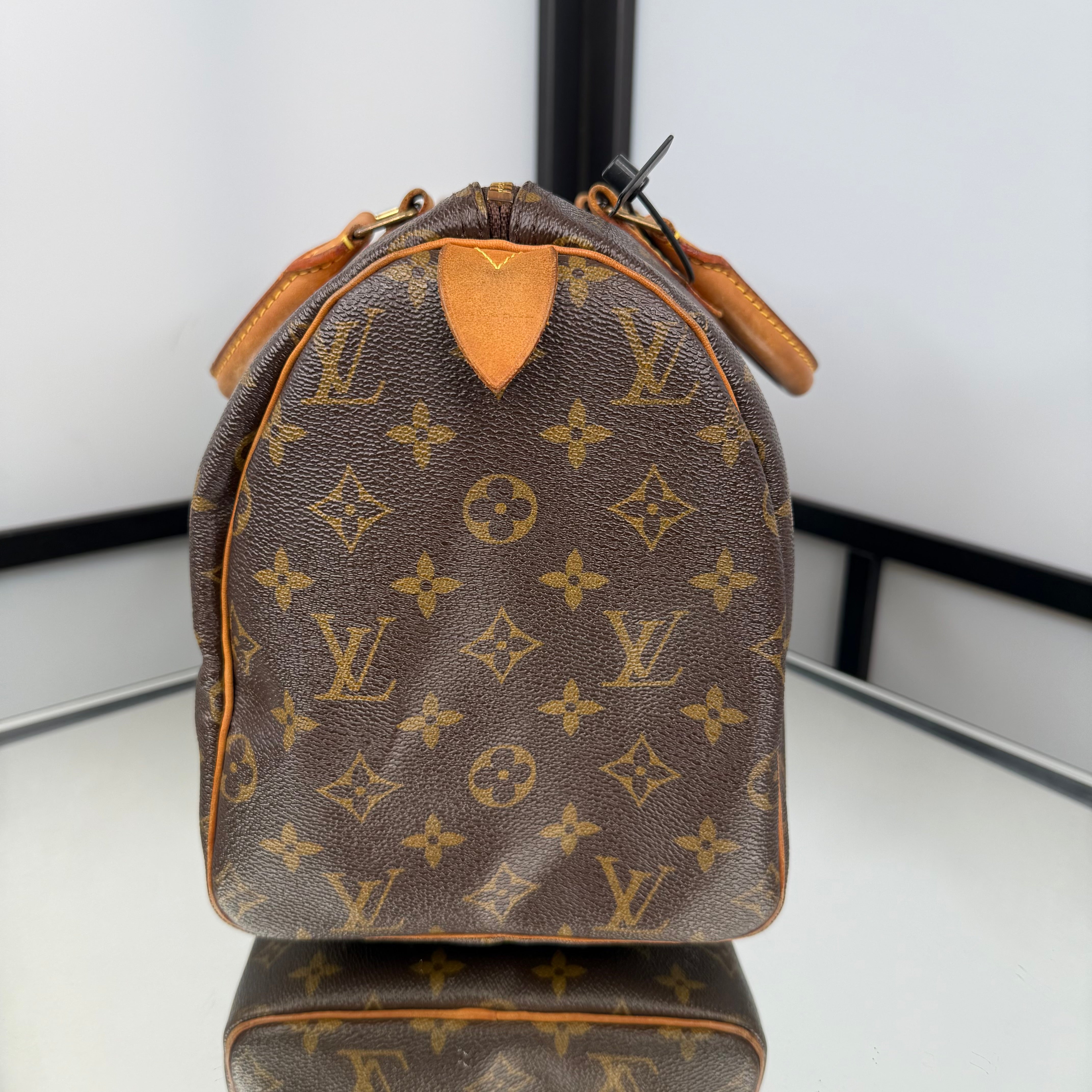 Louis Vuitton Monogram Speedy 30
