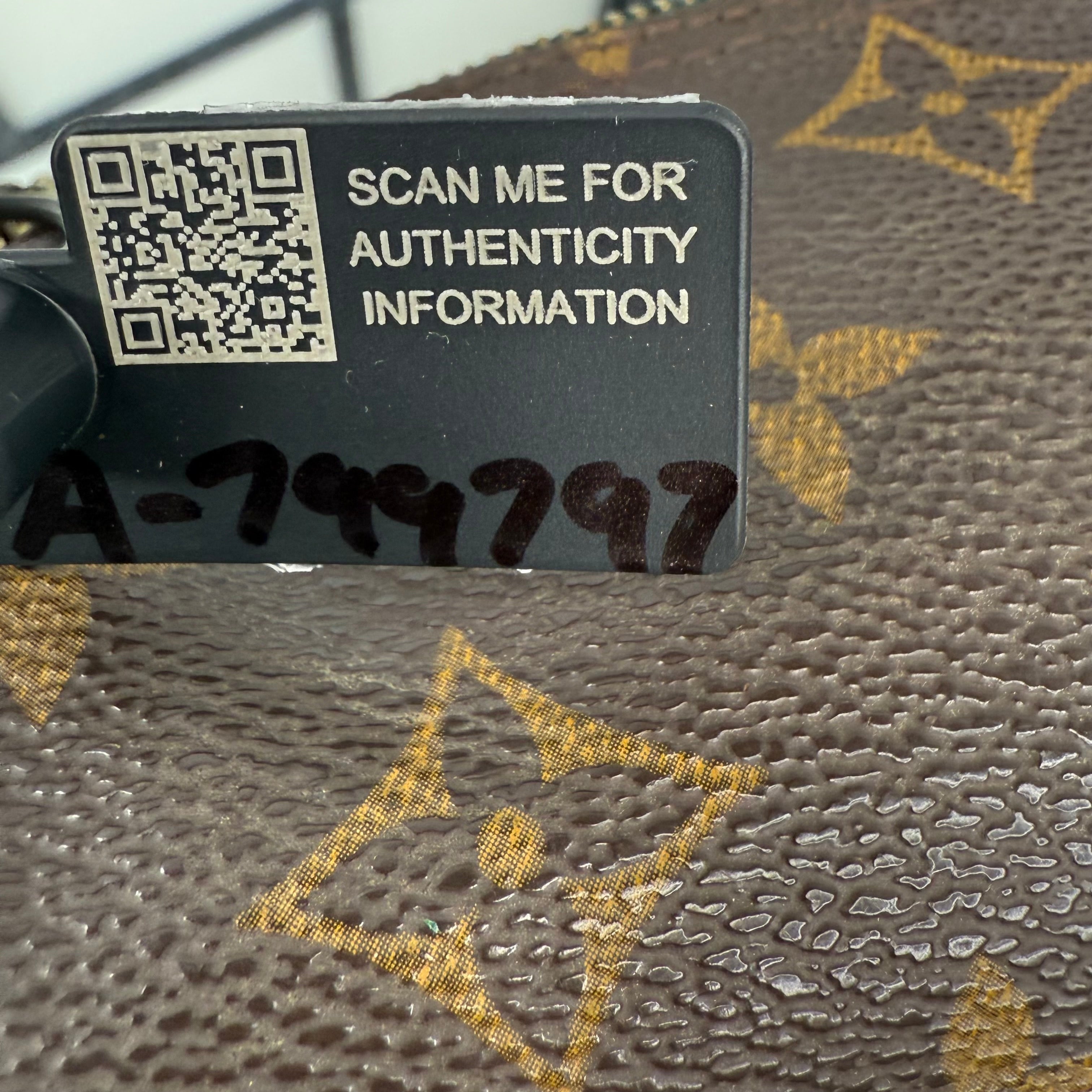 Louis Vuitton Monogram Papillon 16
