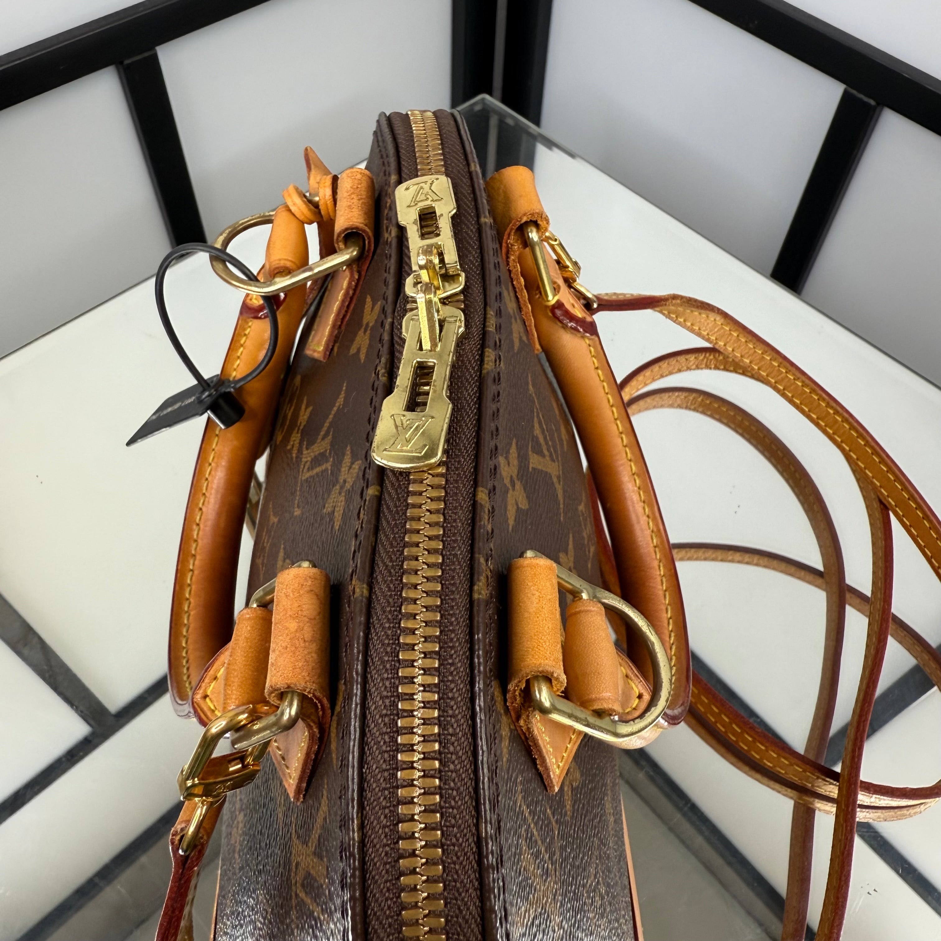 Louis Vuitton Monogram Alma BB With Box
