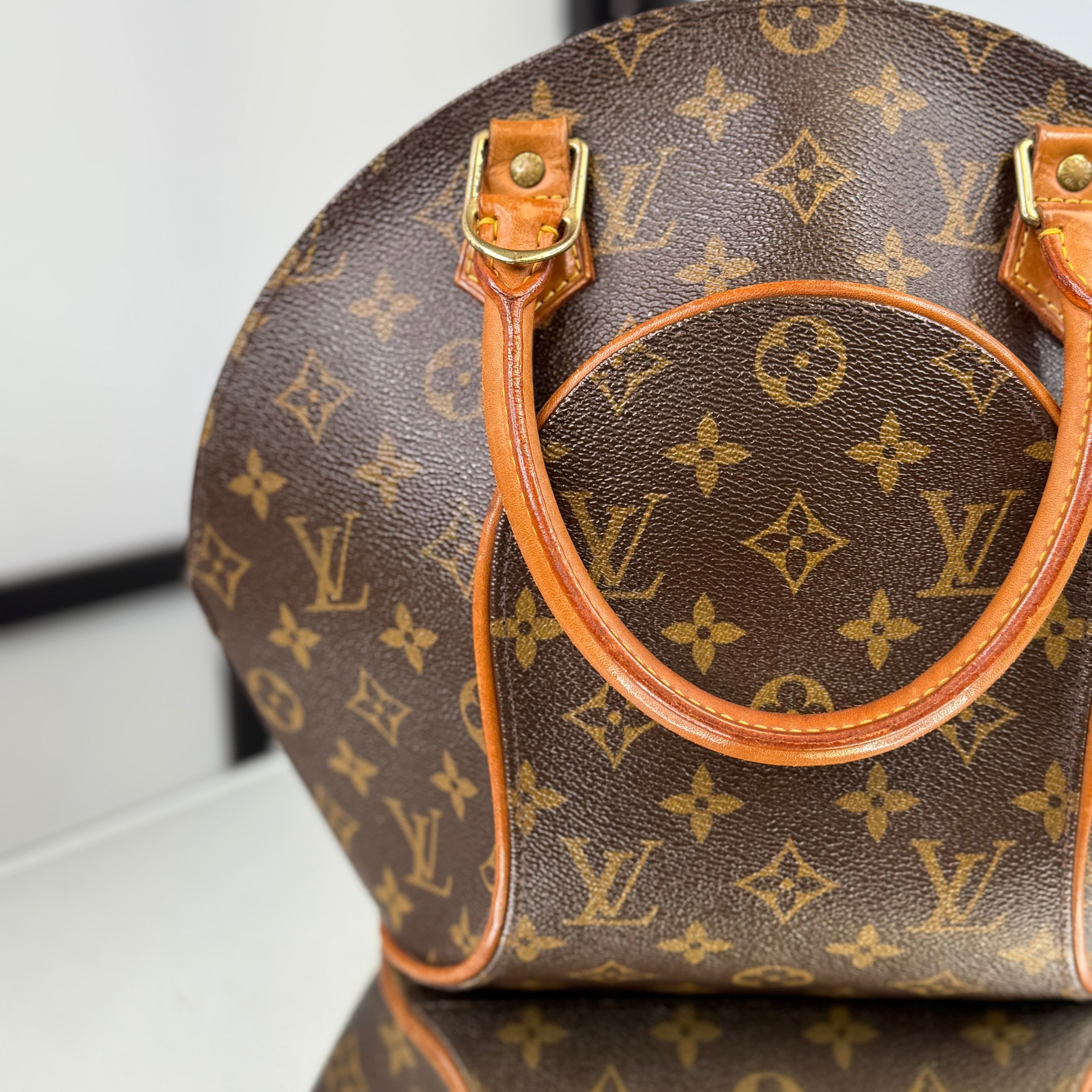 Louis Vuitton Monogram Ellipse Hand Bag