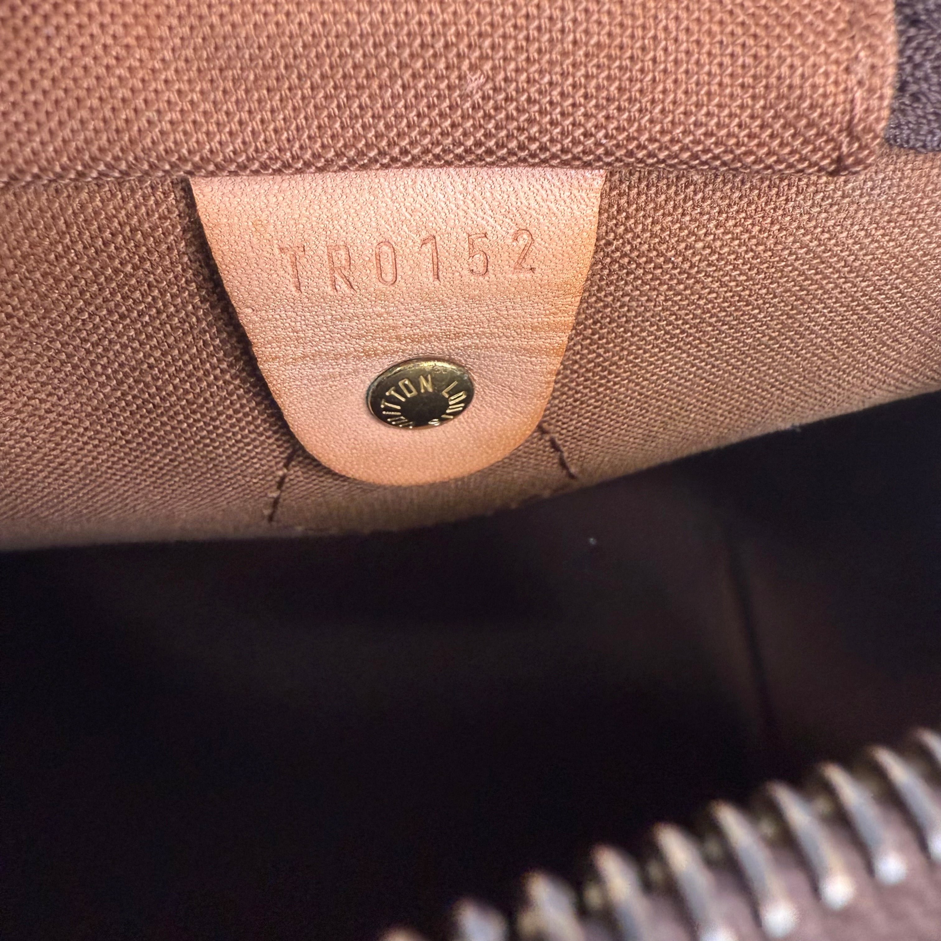 Louis Vuitton Monogram Speedy 30