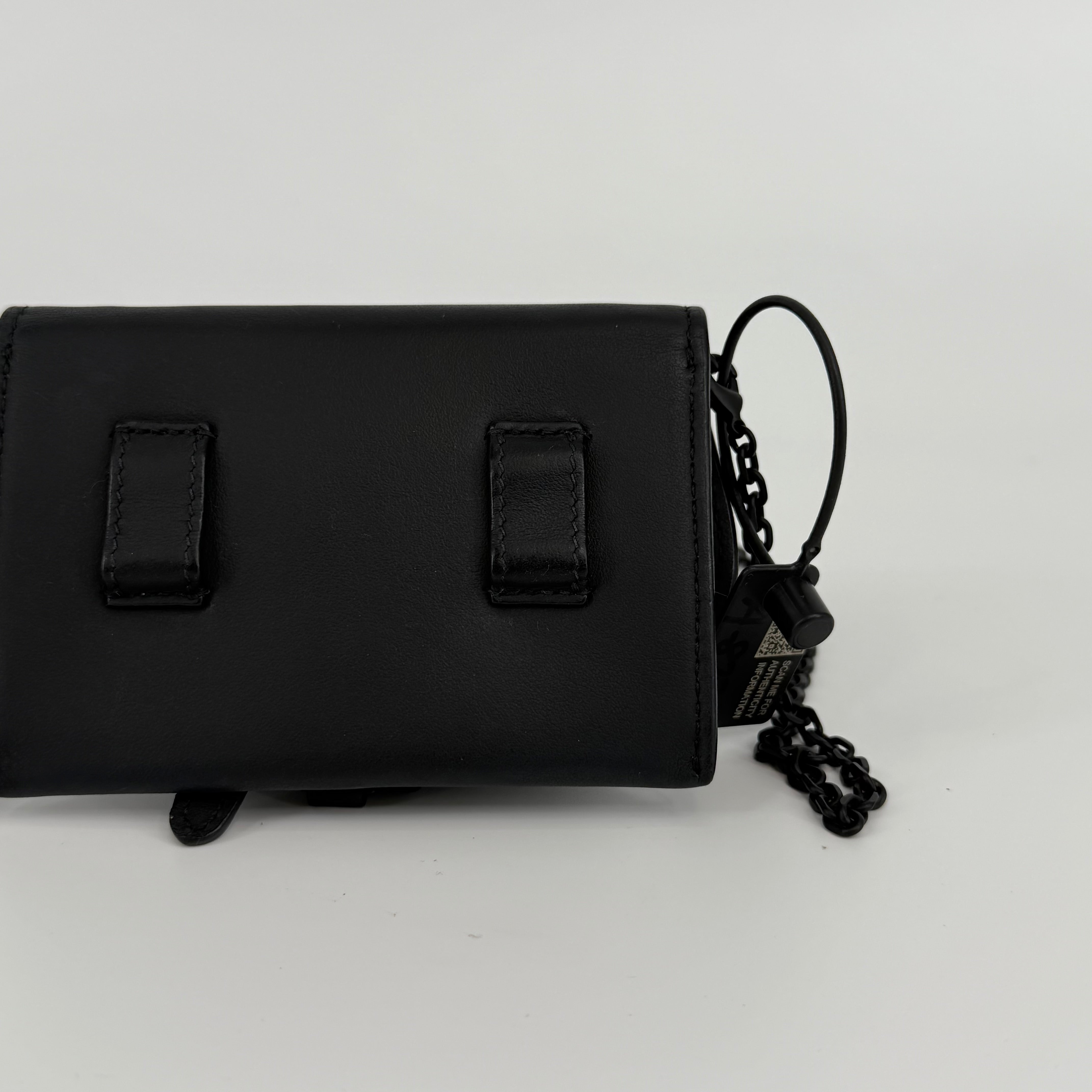 DIOR Black Saddle Wallet On Chain