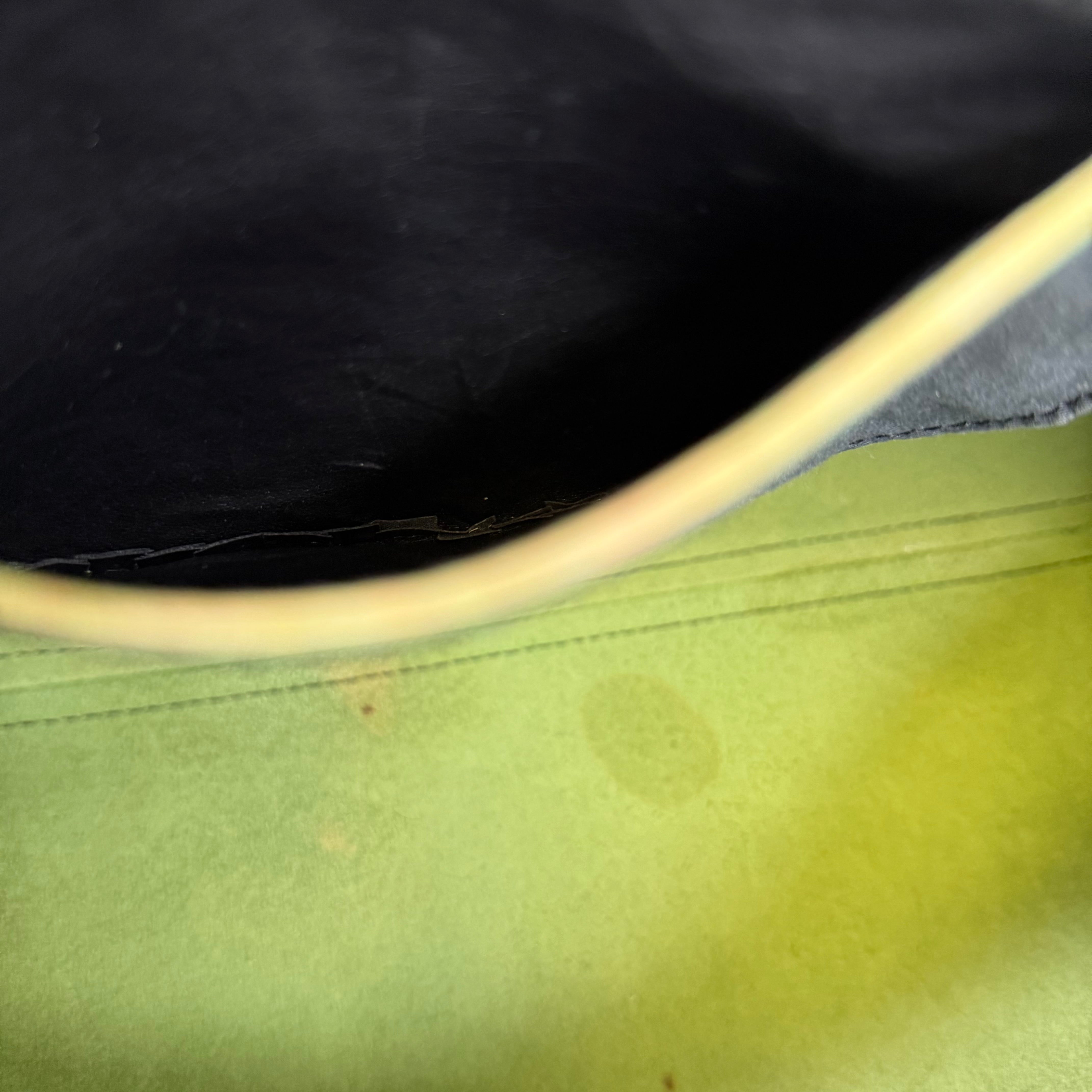 Louis Vuitton Epi Green Speedy 40