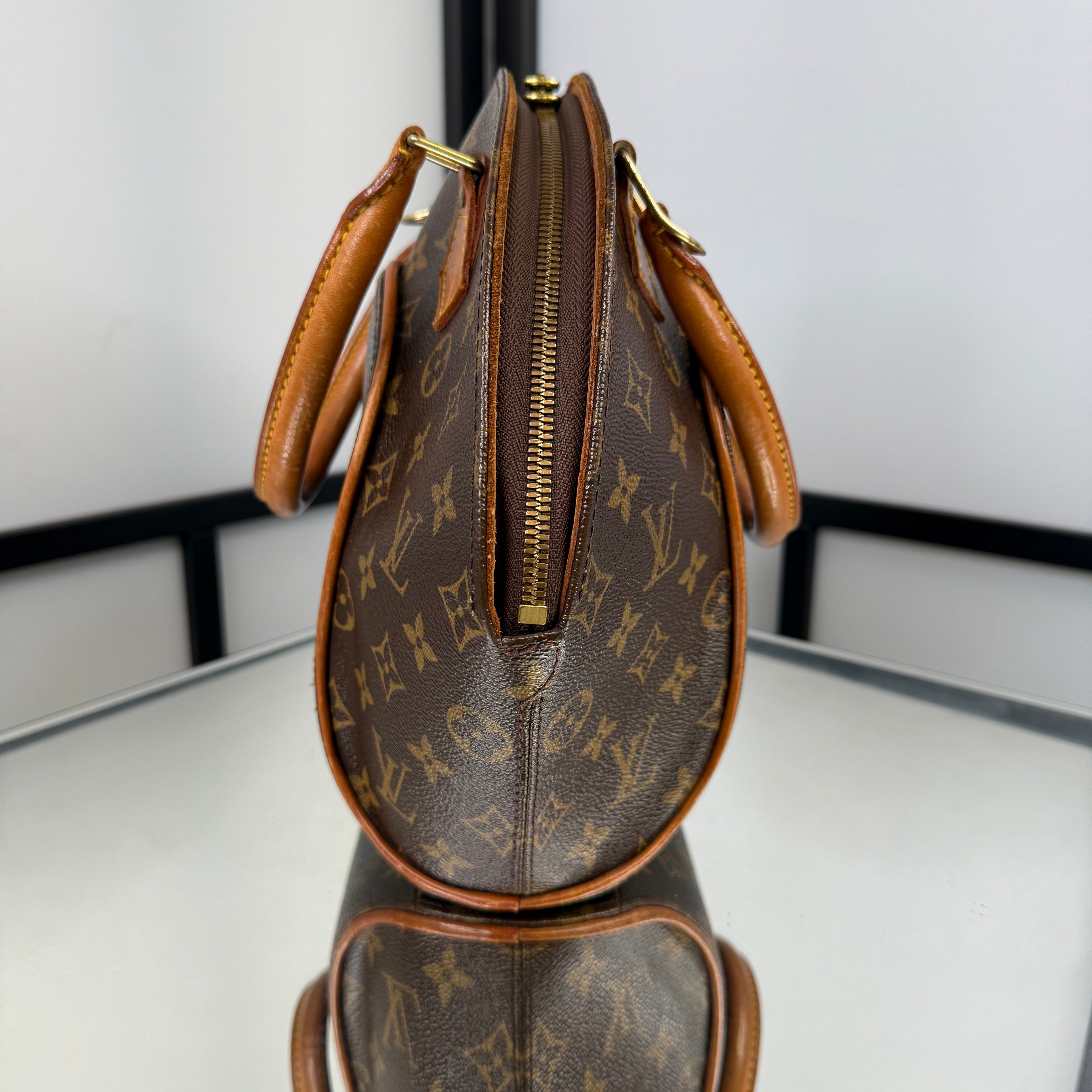Louis Vuitton Monogram Ellipse Hand Bag
