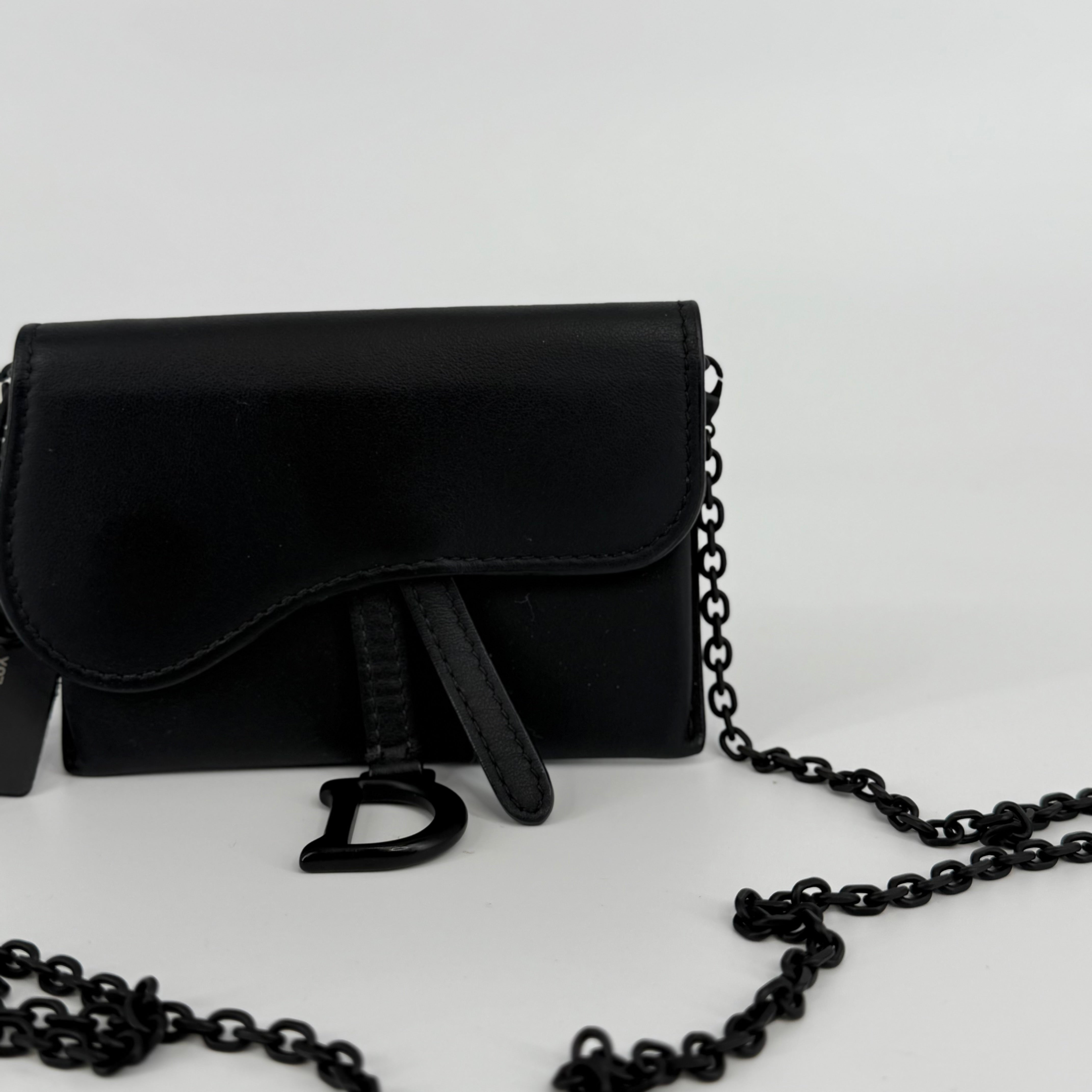 DIOR Black Saddle Wallet On Chain