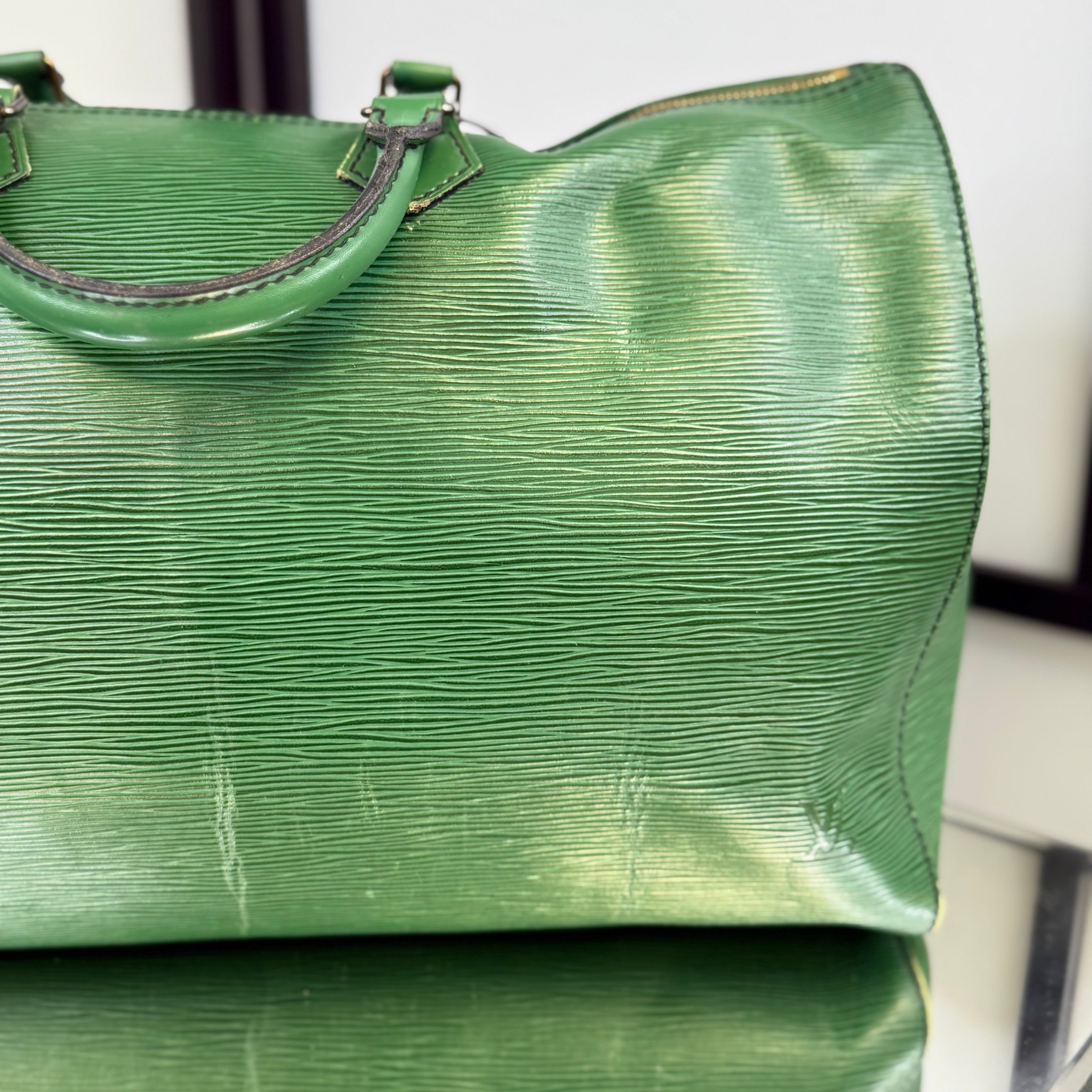 Louis Vuitton Epi Green Speedy 40