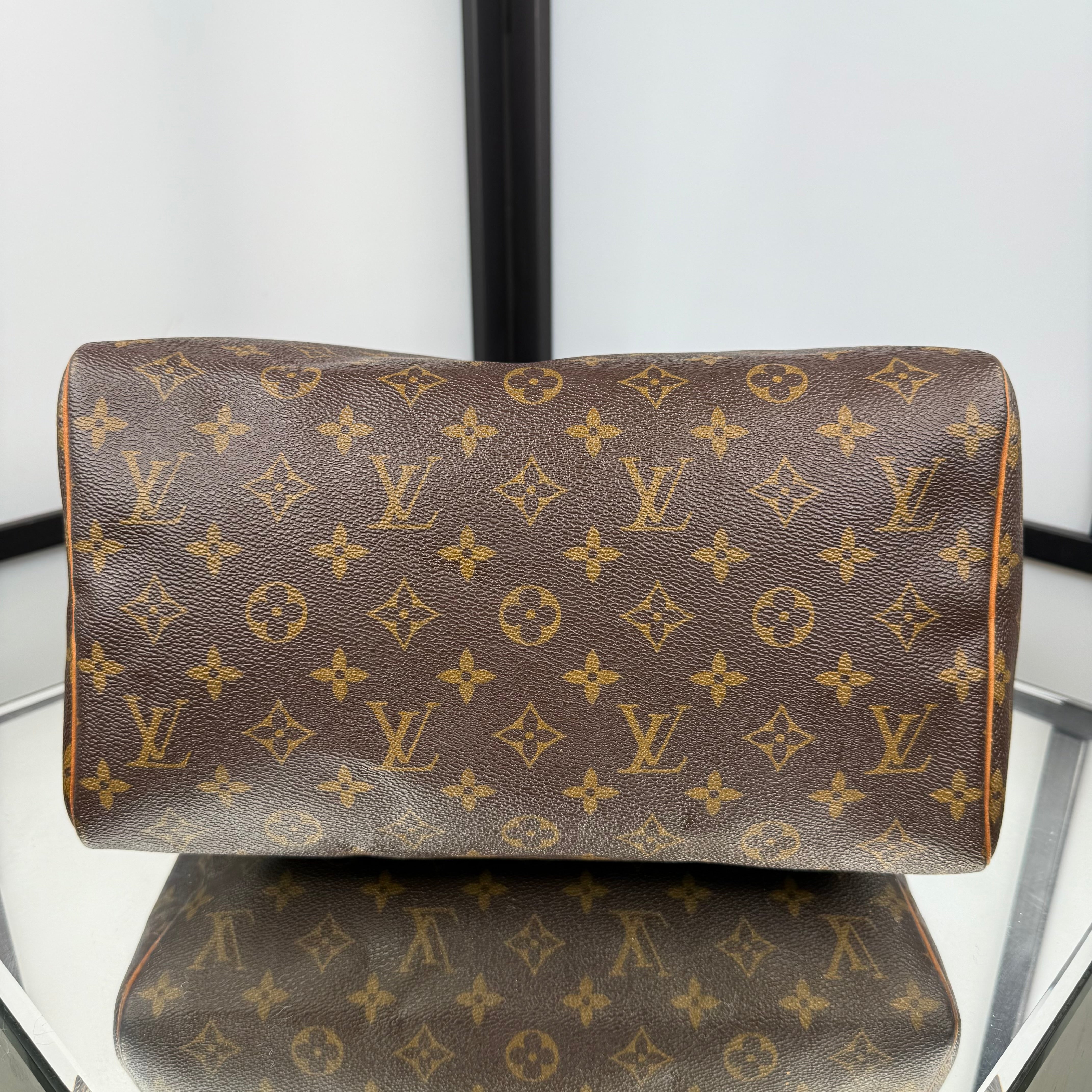 Louis Vuitton Monogram Speedy 30