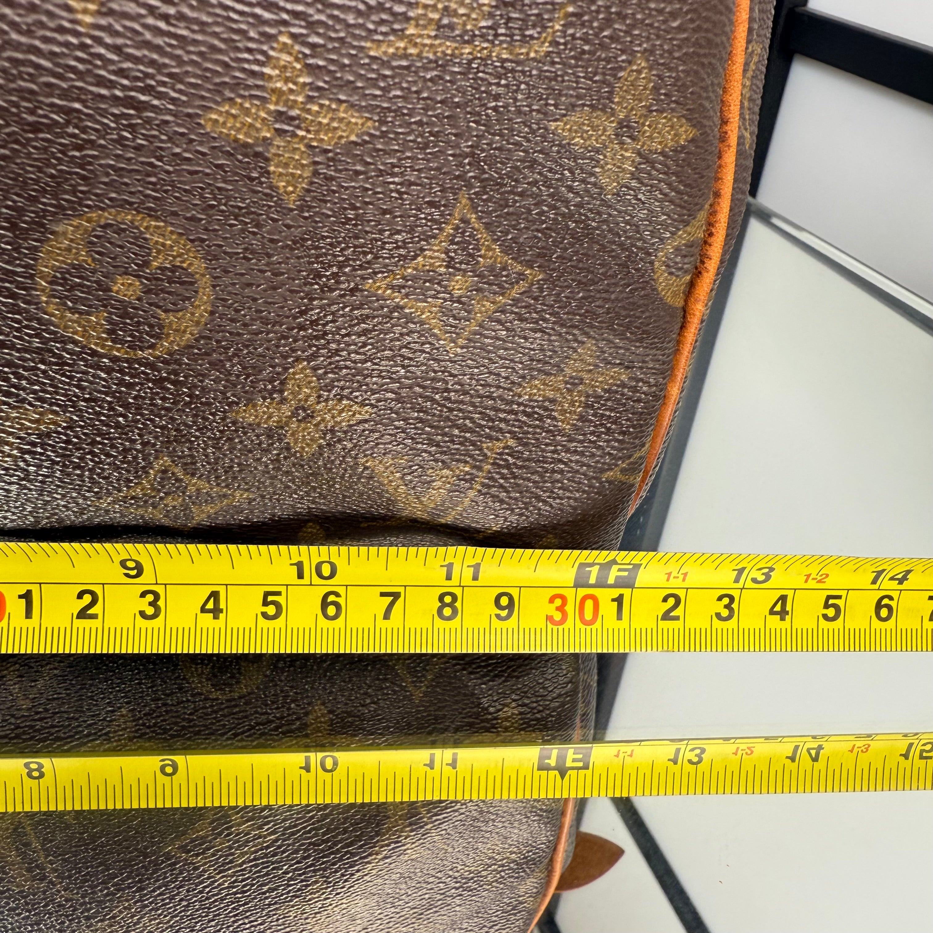 Louis Vuitton Monogram Speedy 30
