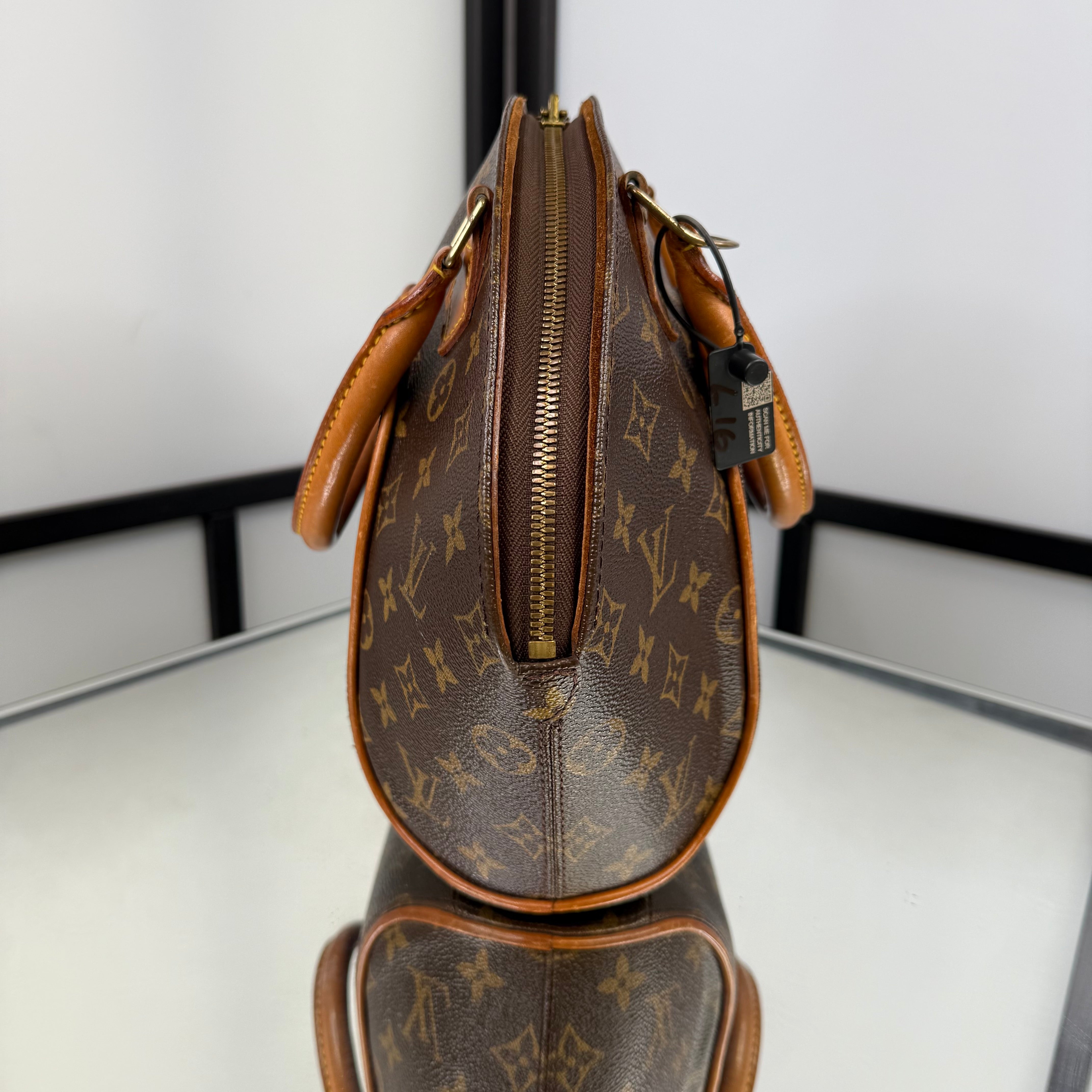 Louis Vuitton Monogram Ellipse Hand Bag