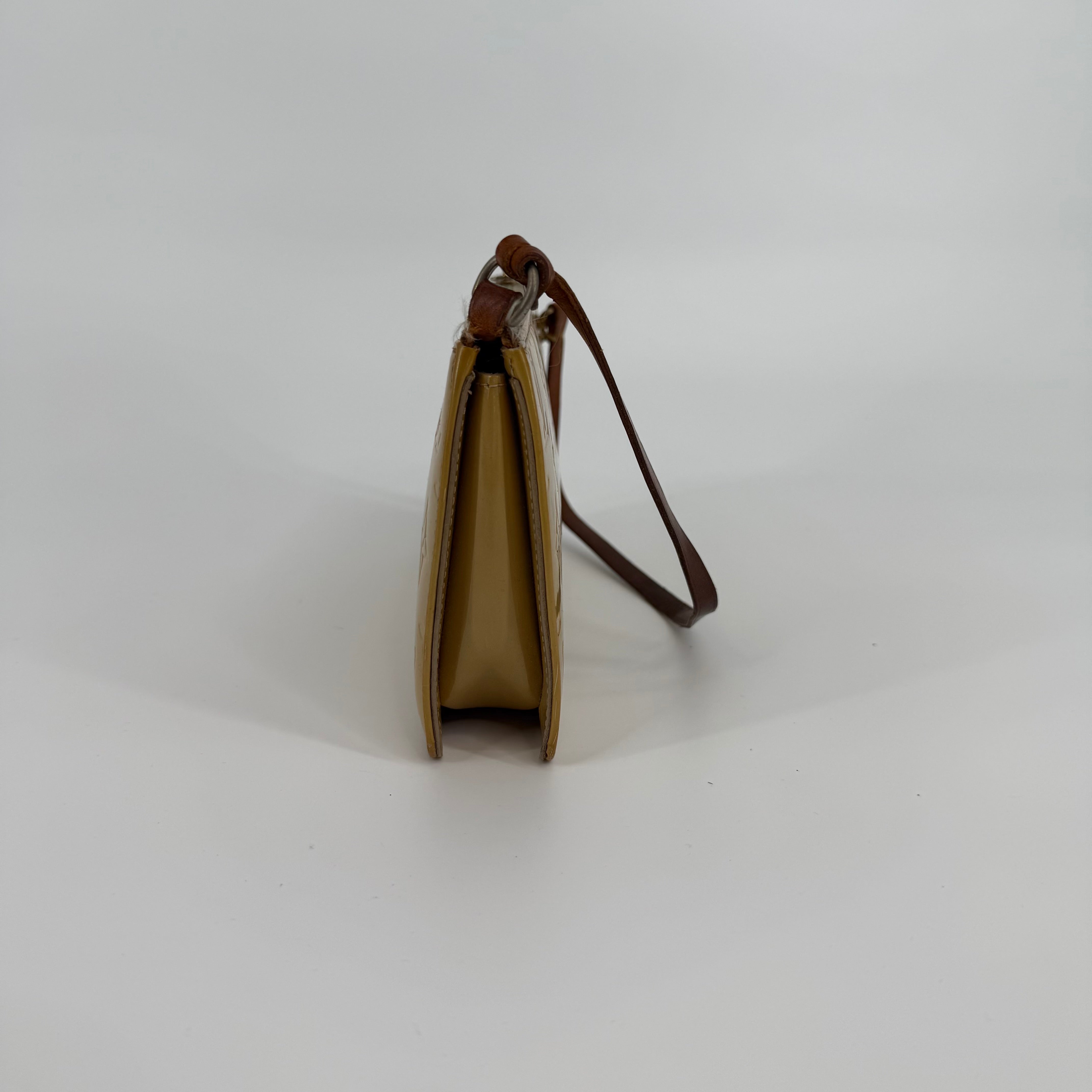 Louis Vuitton Gold Monogram Patent Leather Vernis Pochette