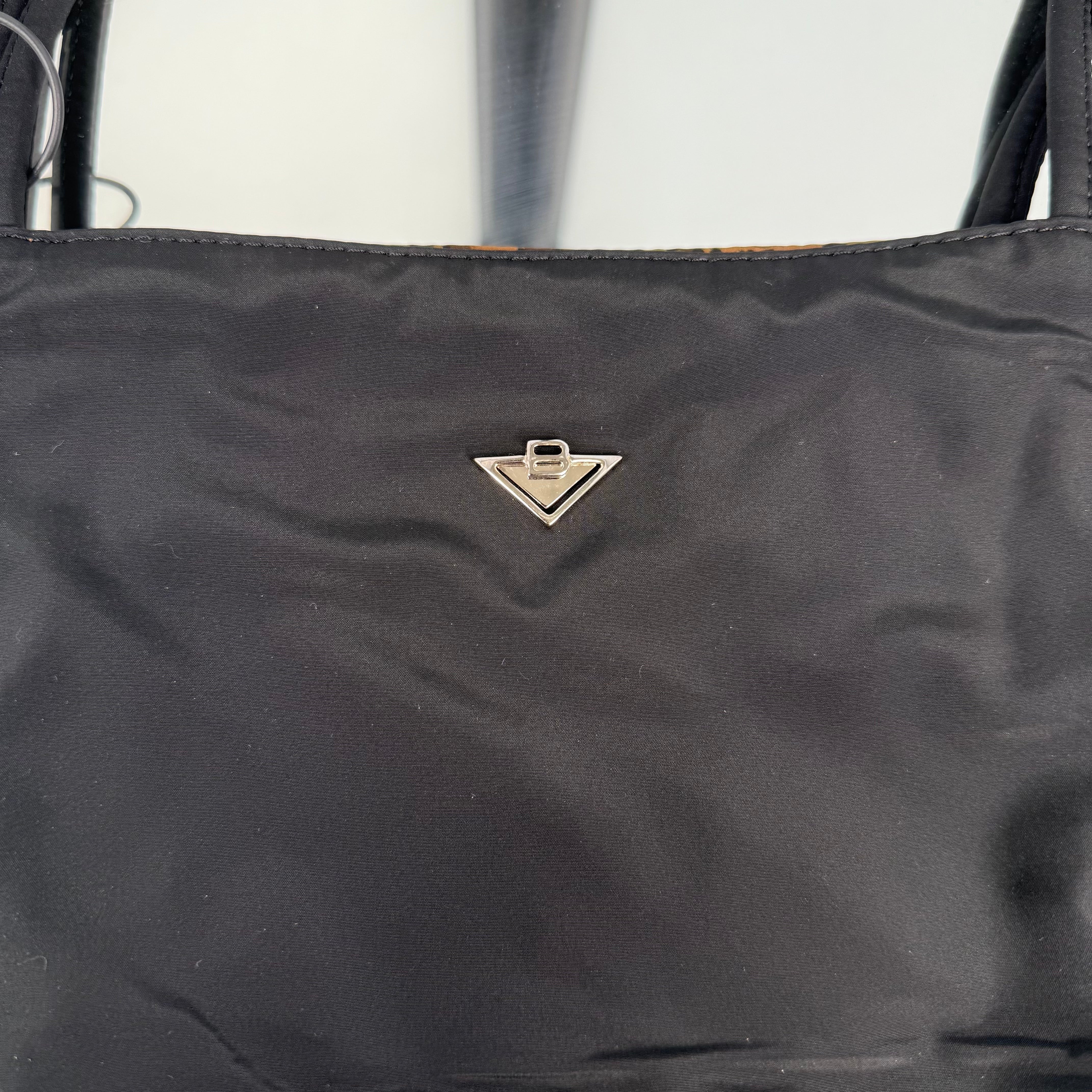 Bottega Venata Black Nylon Tessuto Handbag