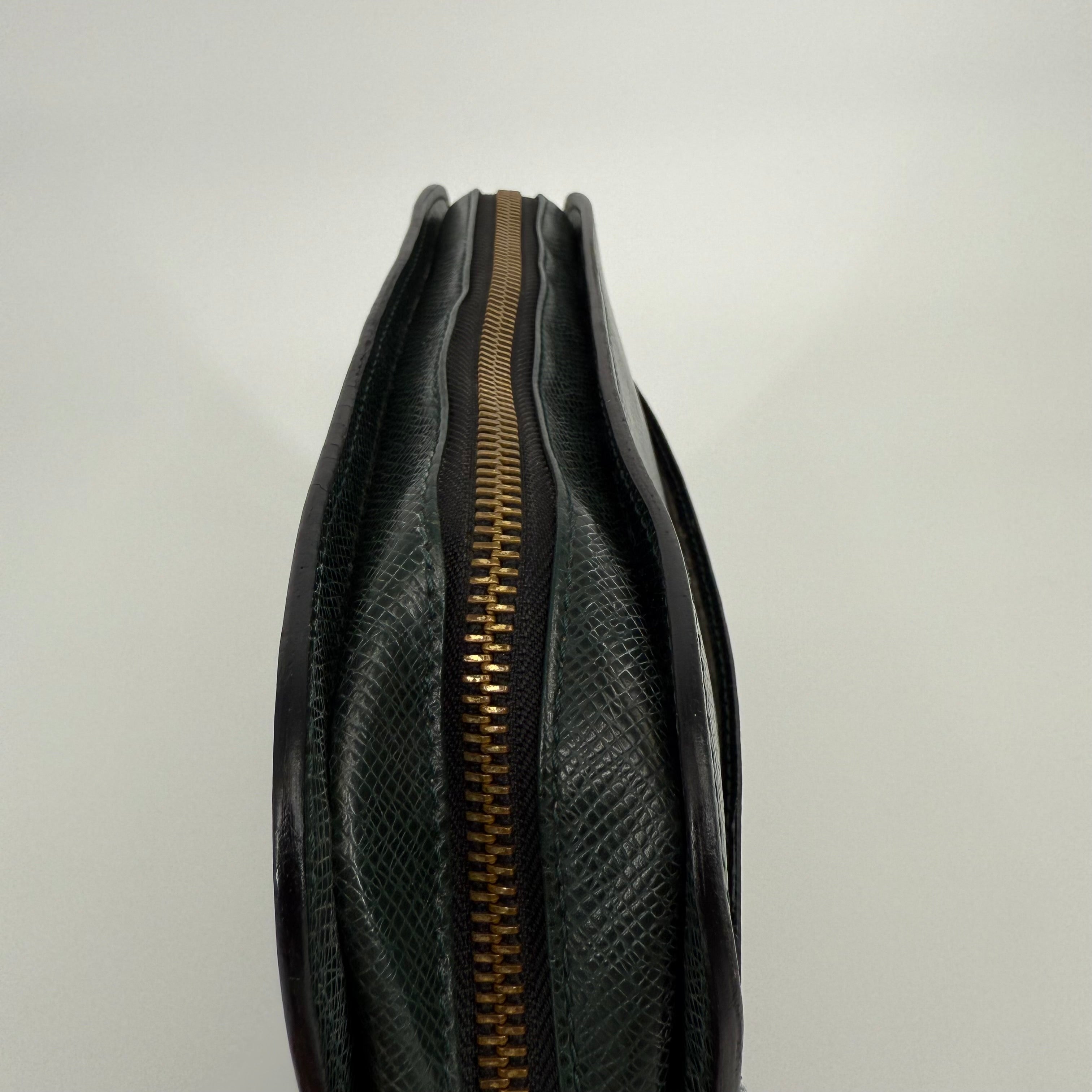 Louis Vuitton Taiga Green Washbag