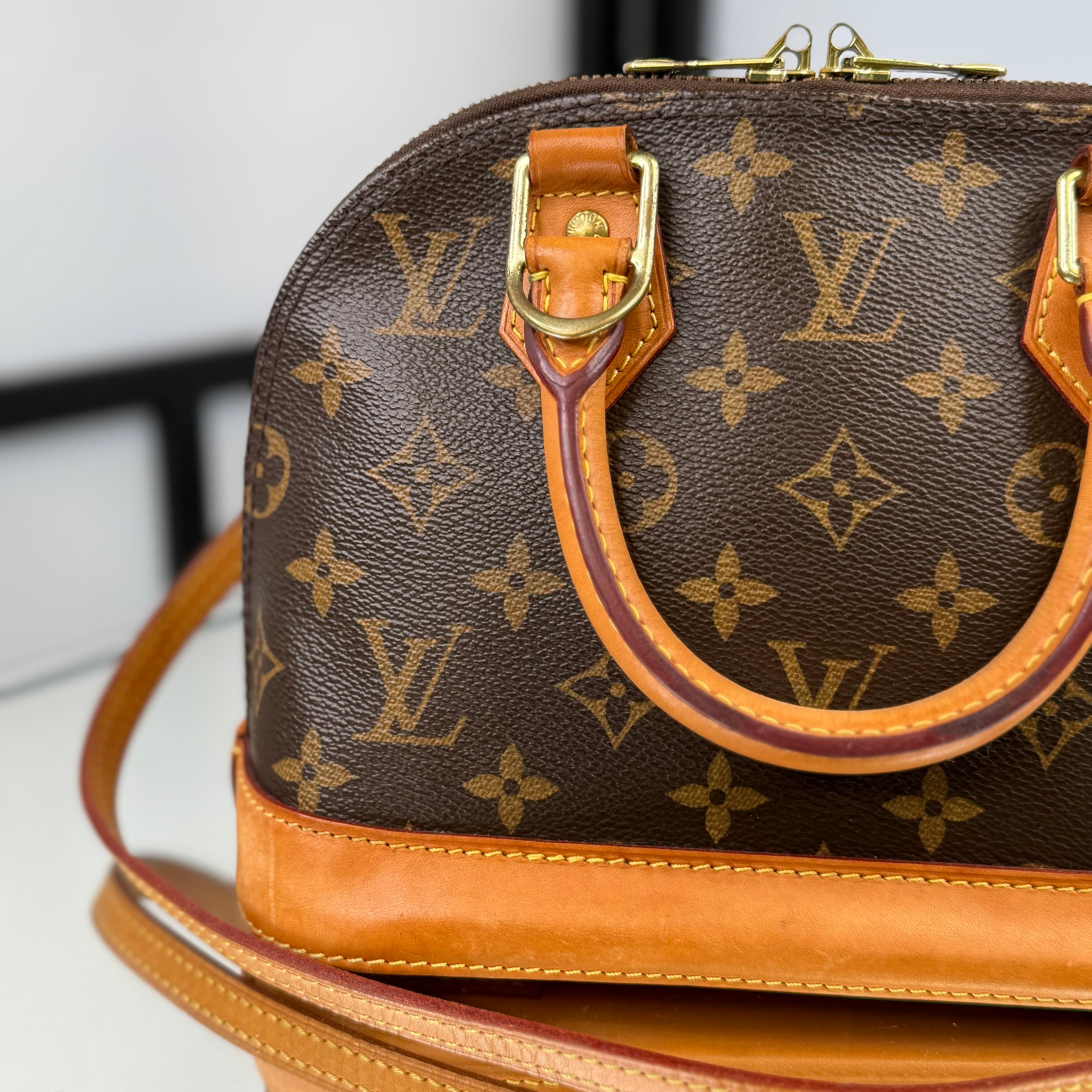 Louis Vuitton Monogram Alma BB
