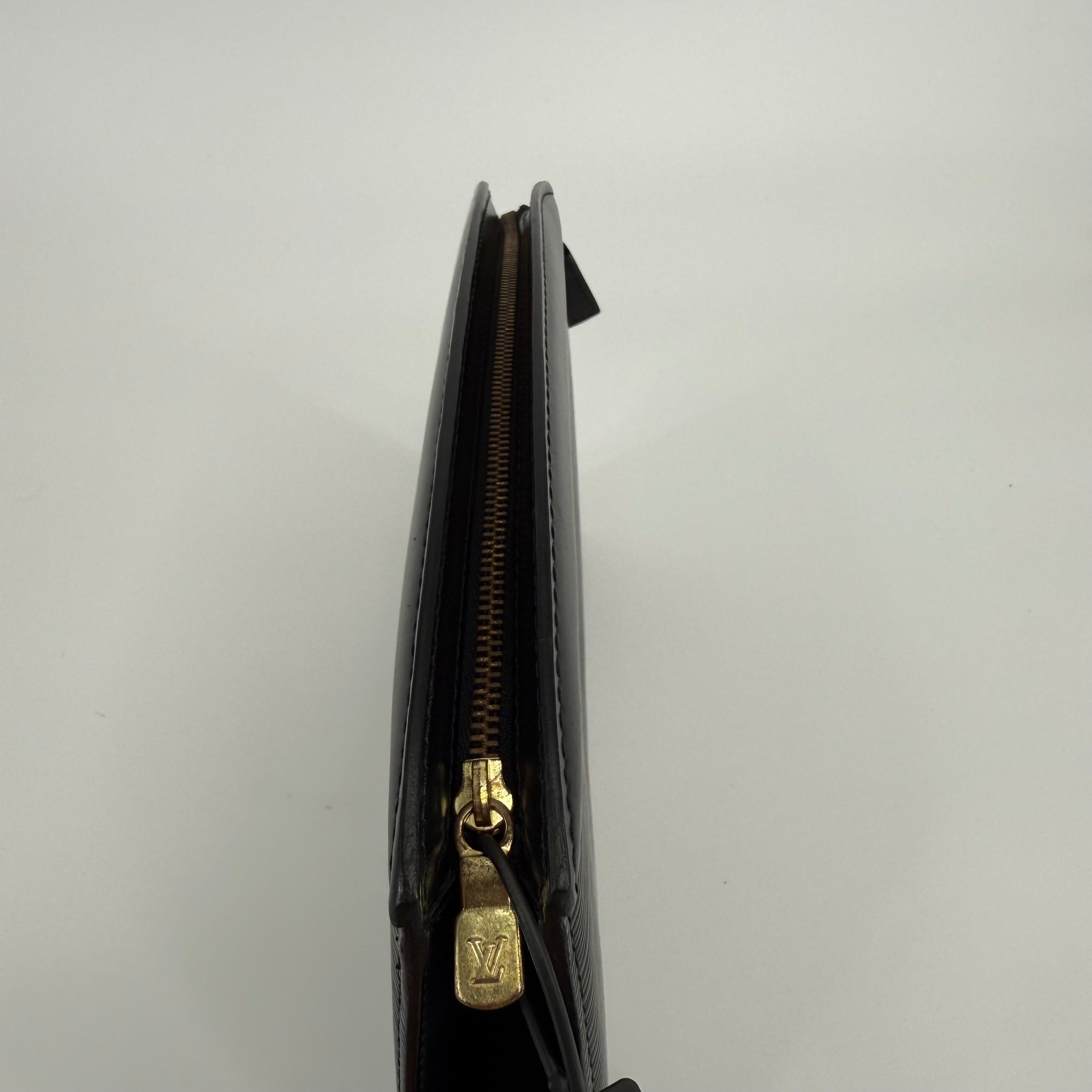 Louis Vuitton Epi Black Trusse Crete Clutch