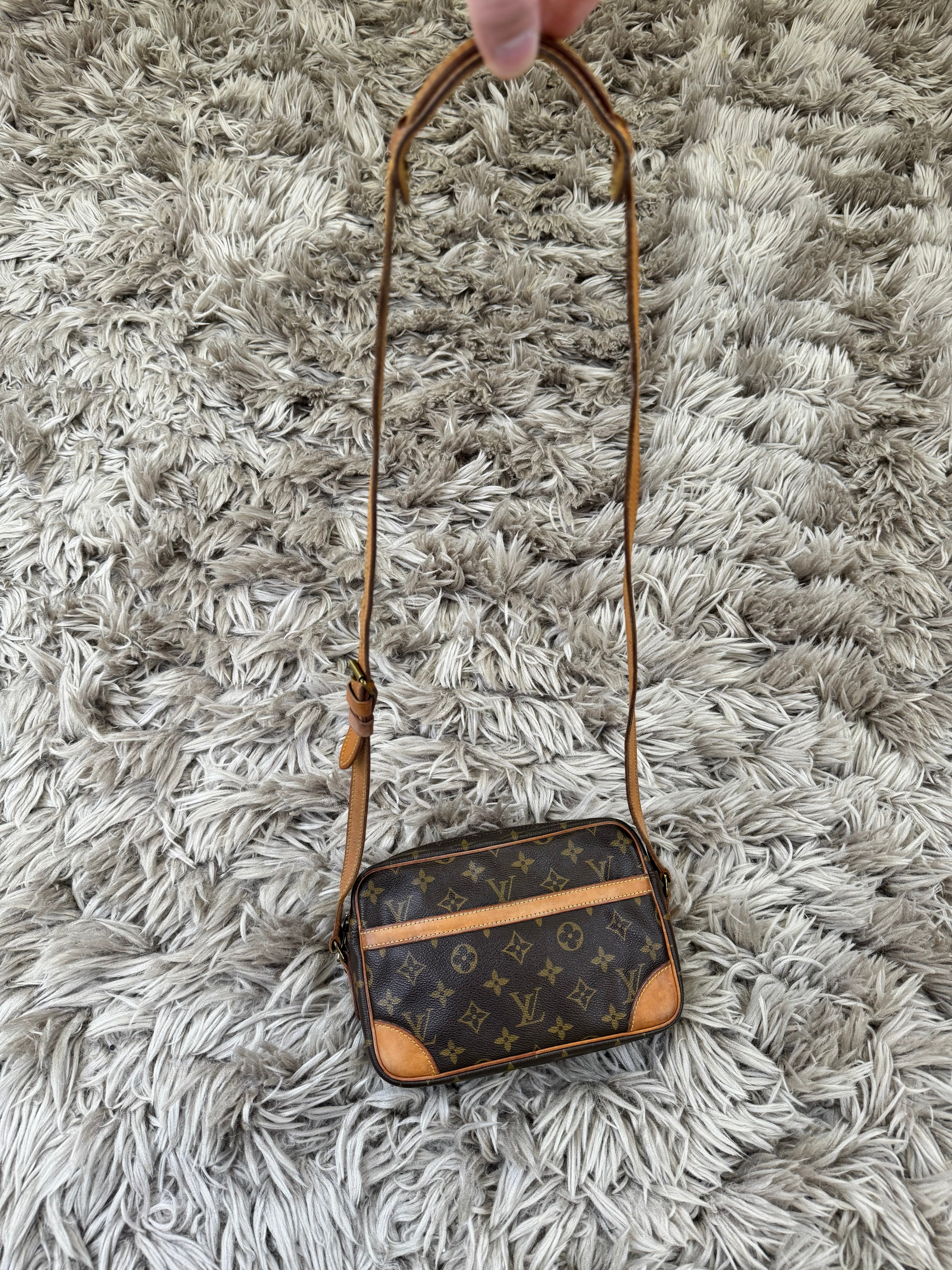 Louis Vuitton cross body bag