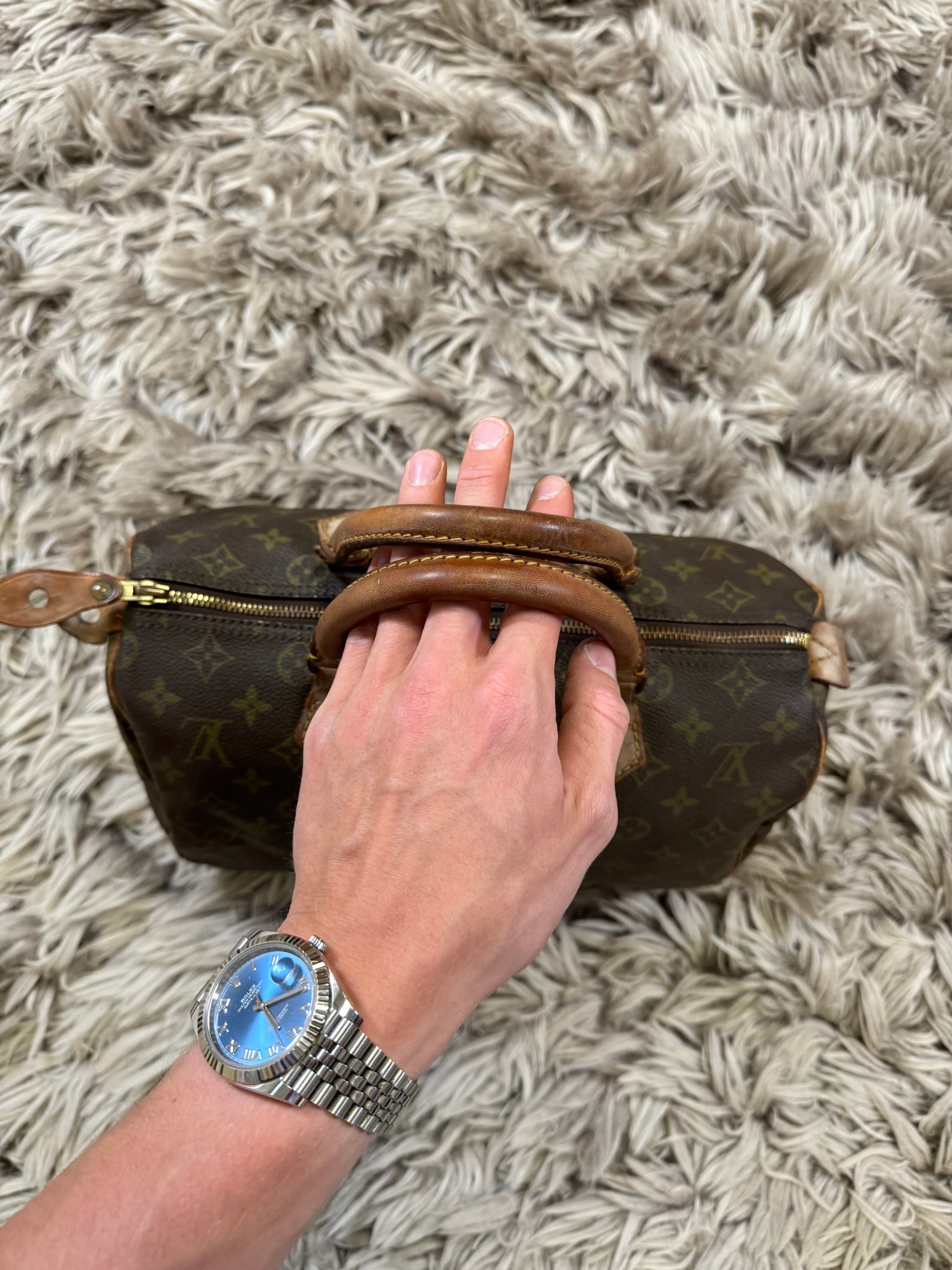 Louis Vuitton speedy 30