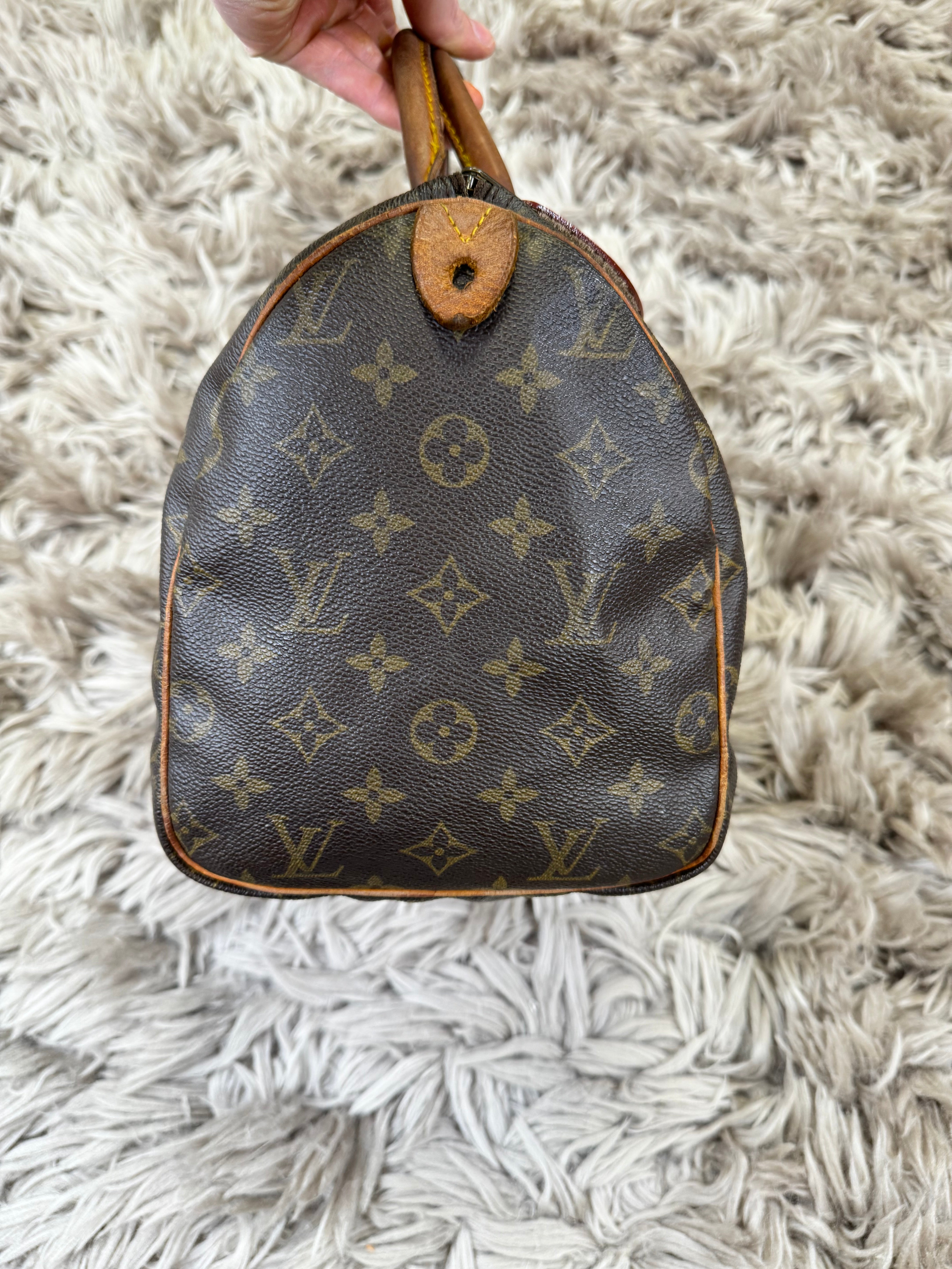 Louis Vuitton speedy 30