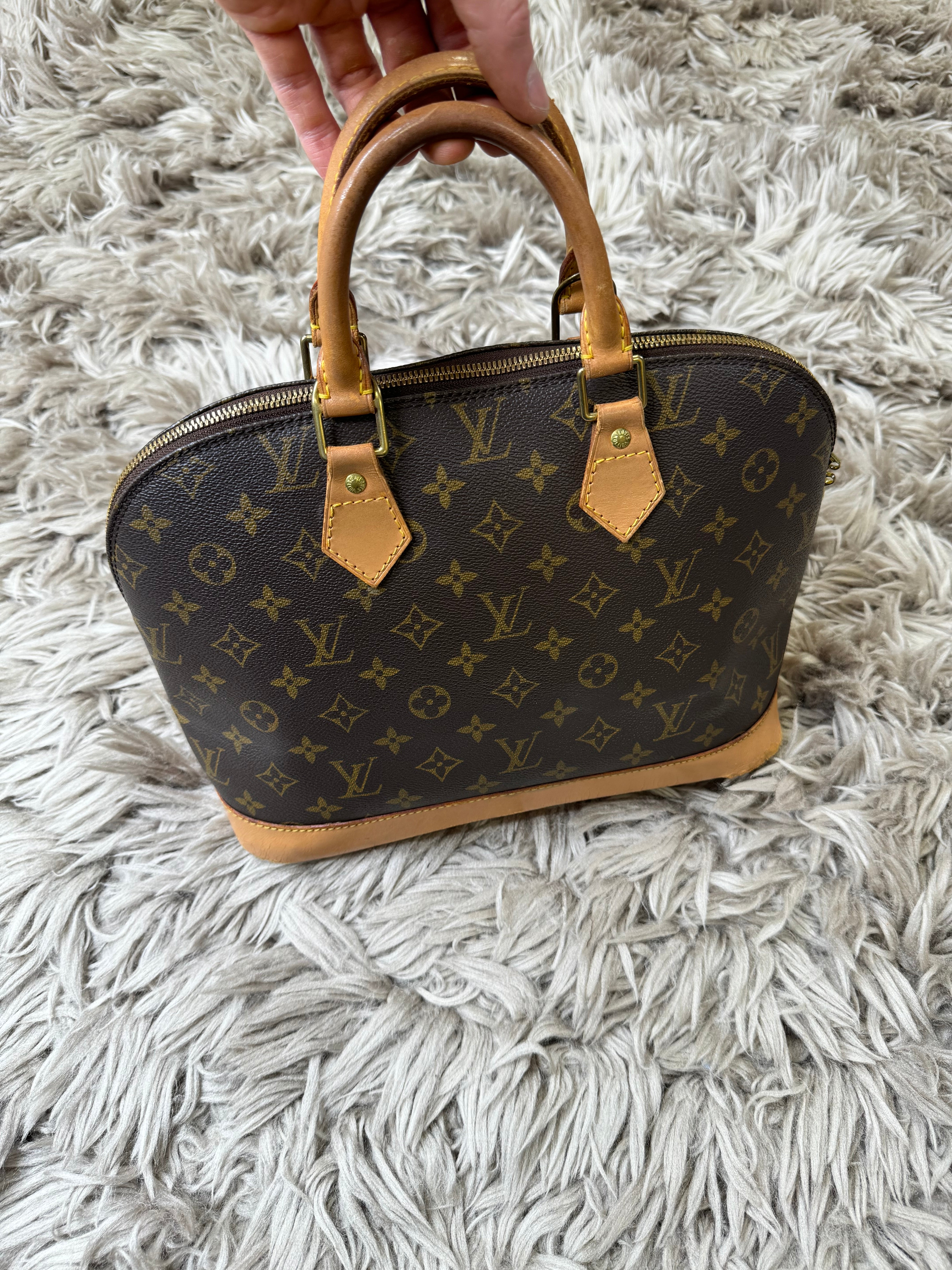 Louis Vuitton Alma