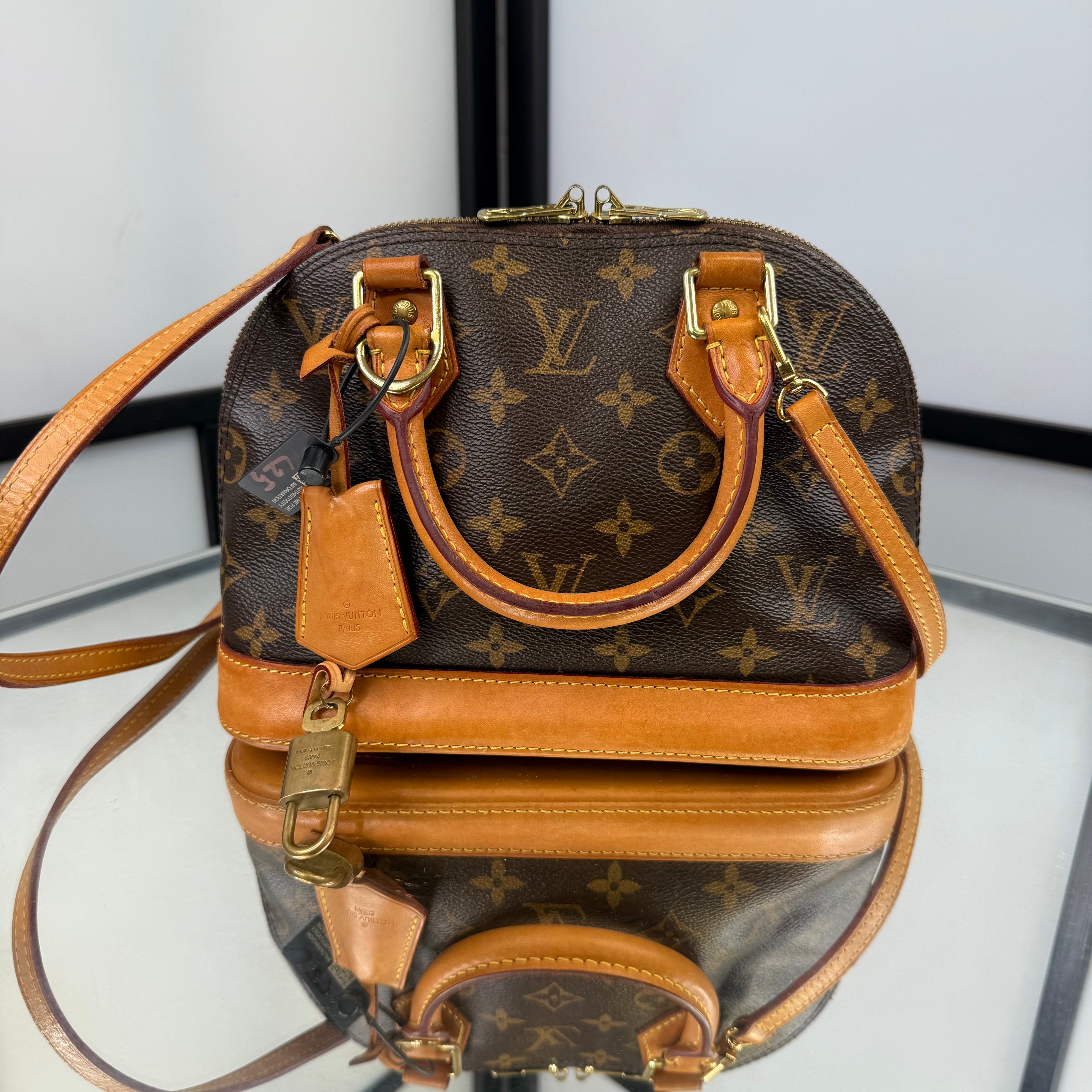 Louis Vuitton Monogram Alma BB