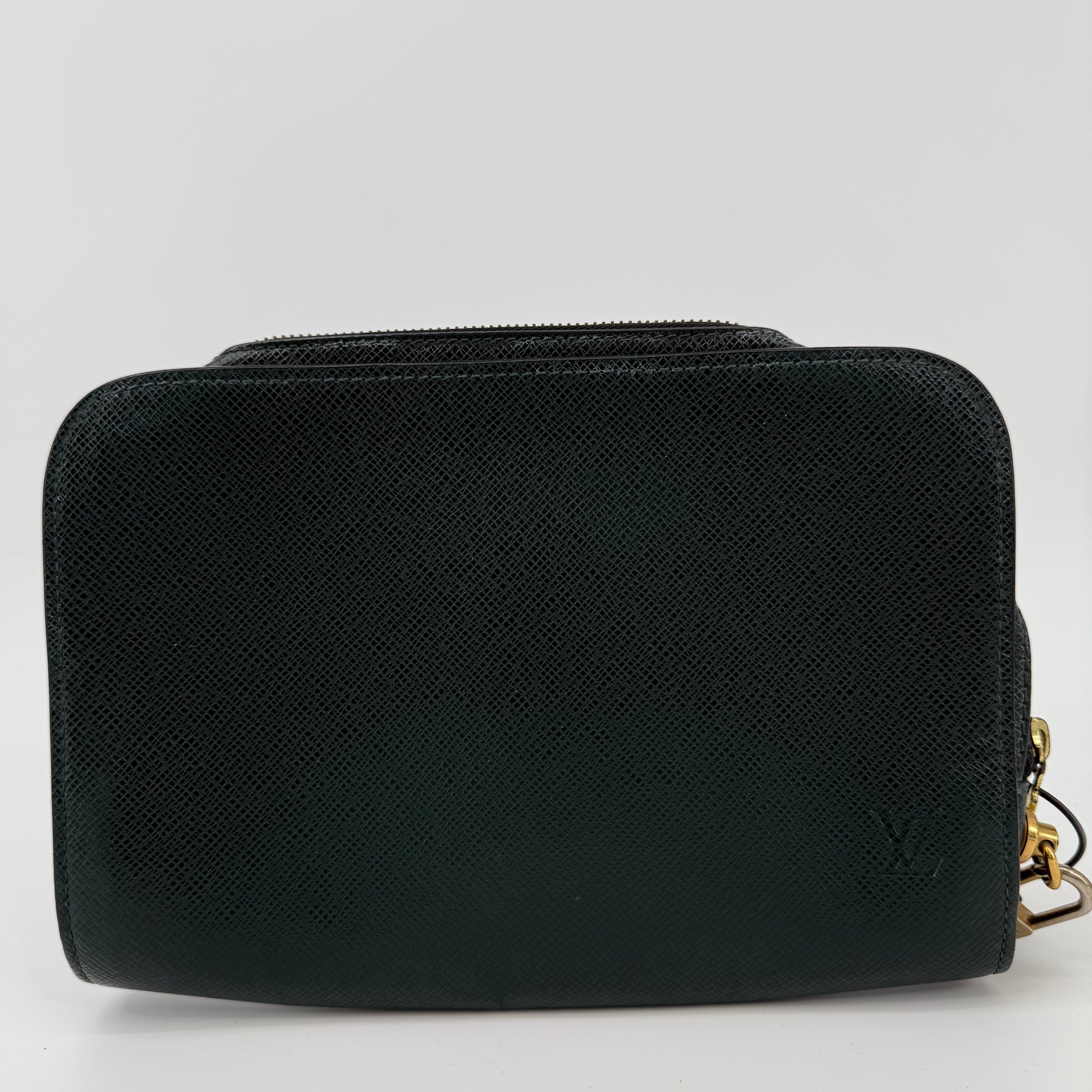 Louis Vuitton Taiga Green Washbag