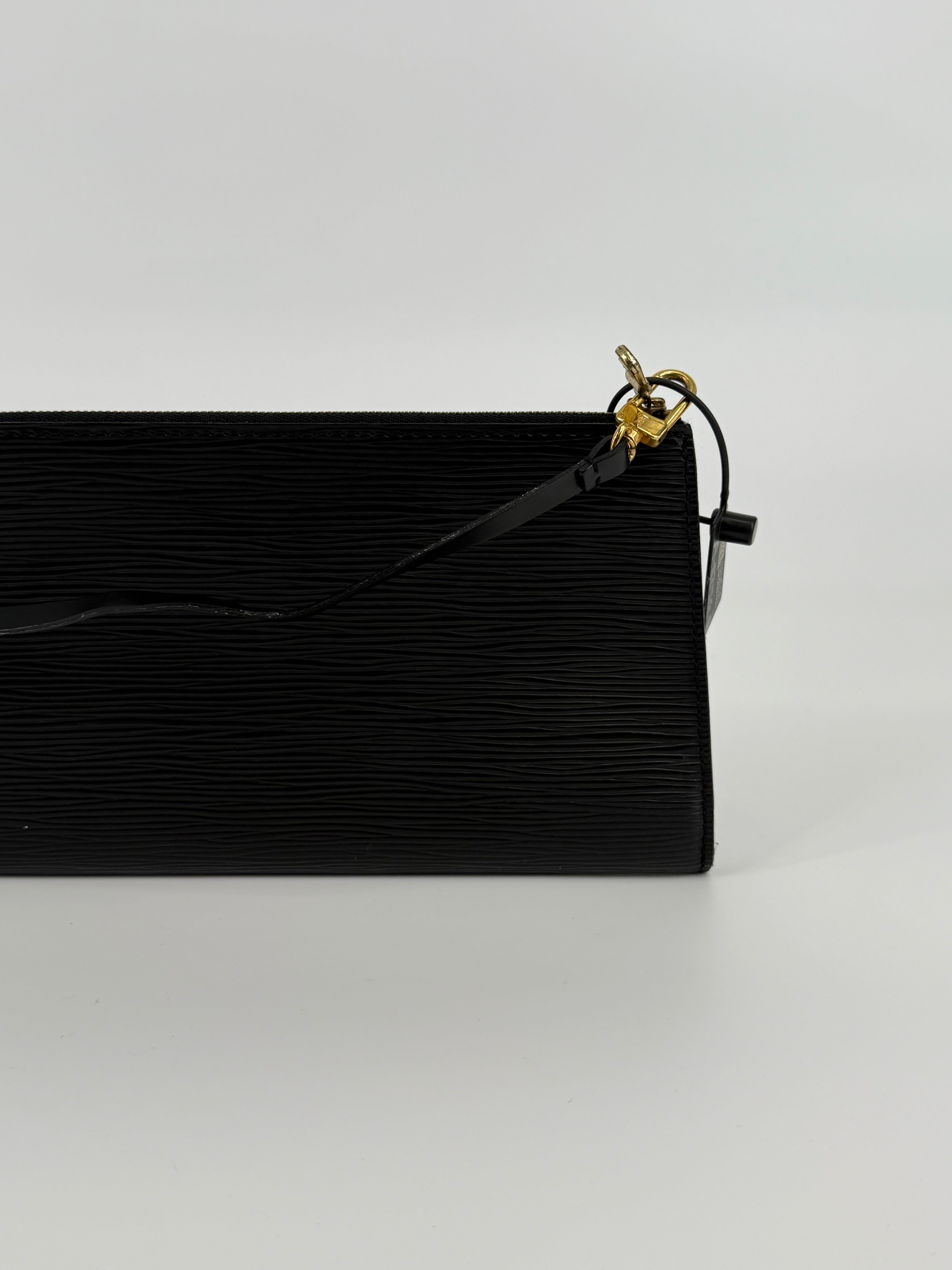 Louis Vuitton Epi Black Pochette