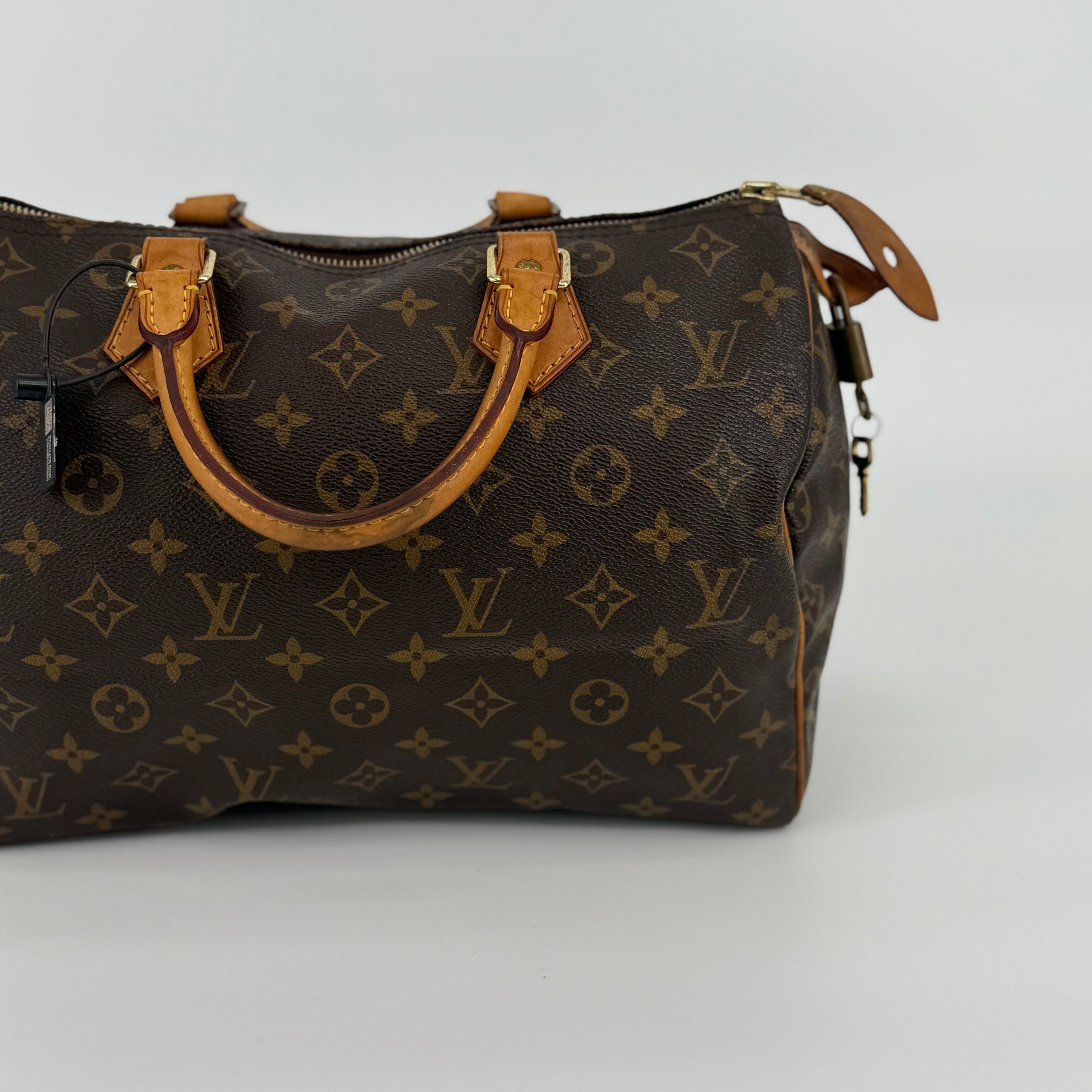 Louis Vuitton Monogram Speedy 30