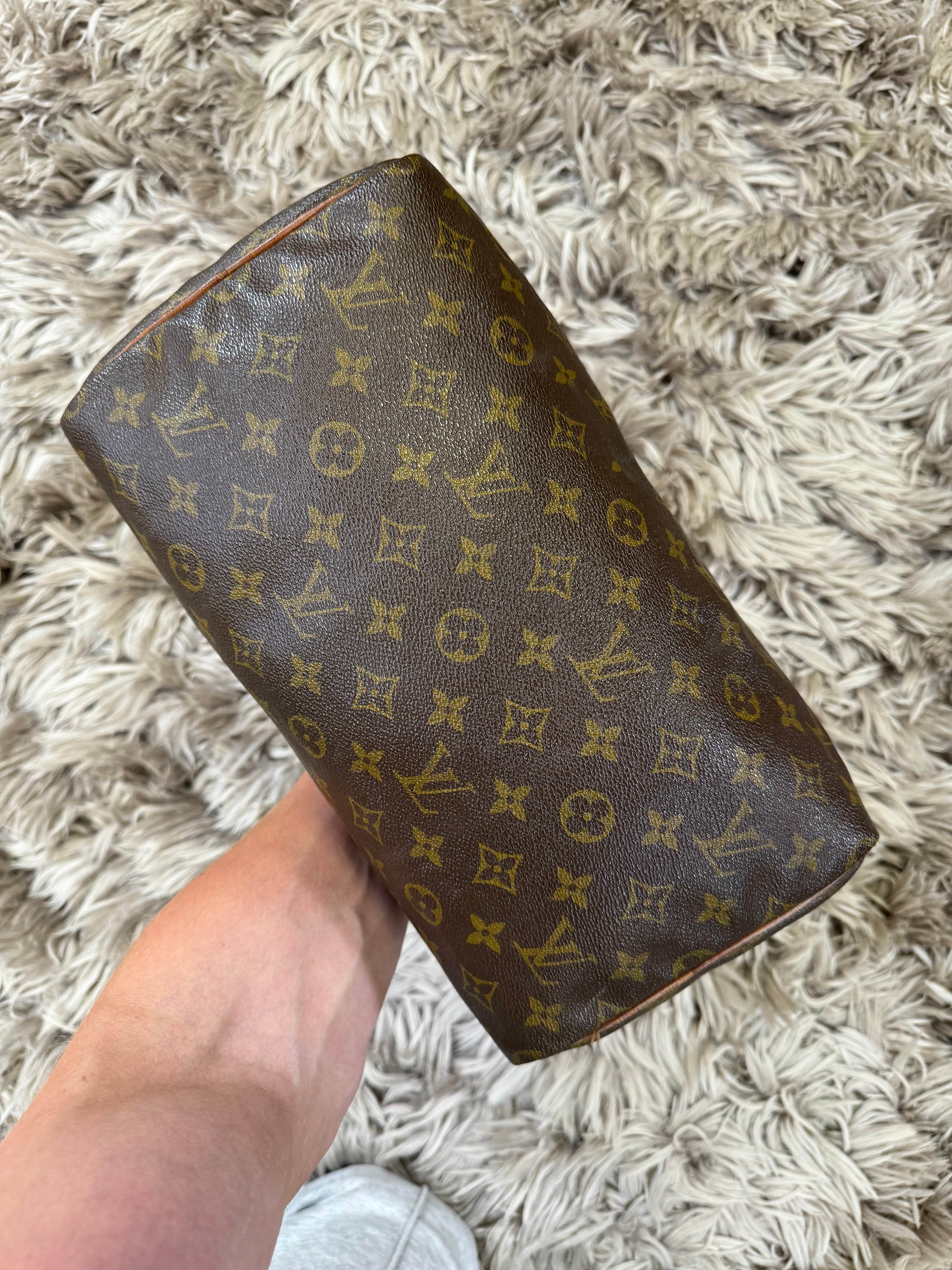 Louis Vuitton speedy 30