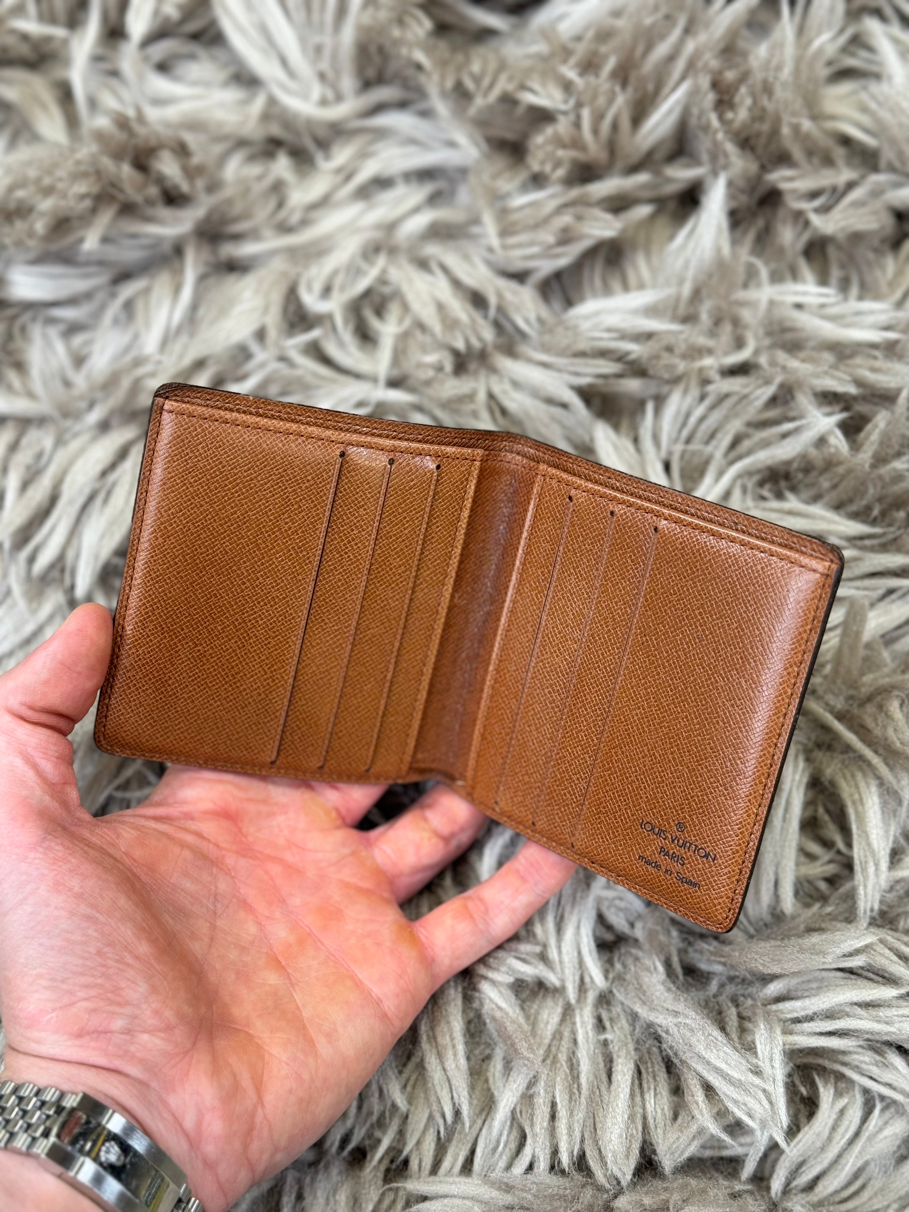 Louis Vuitton Bi-fold wallet