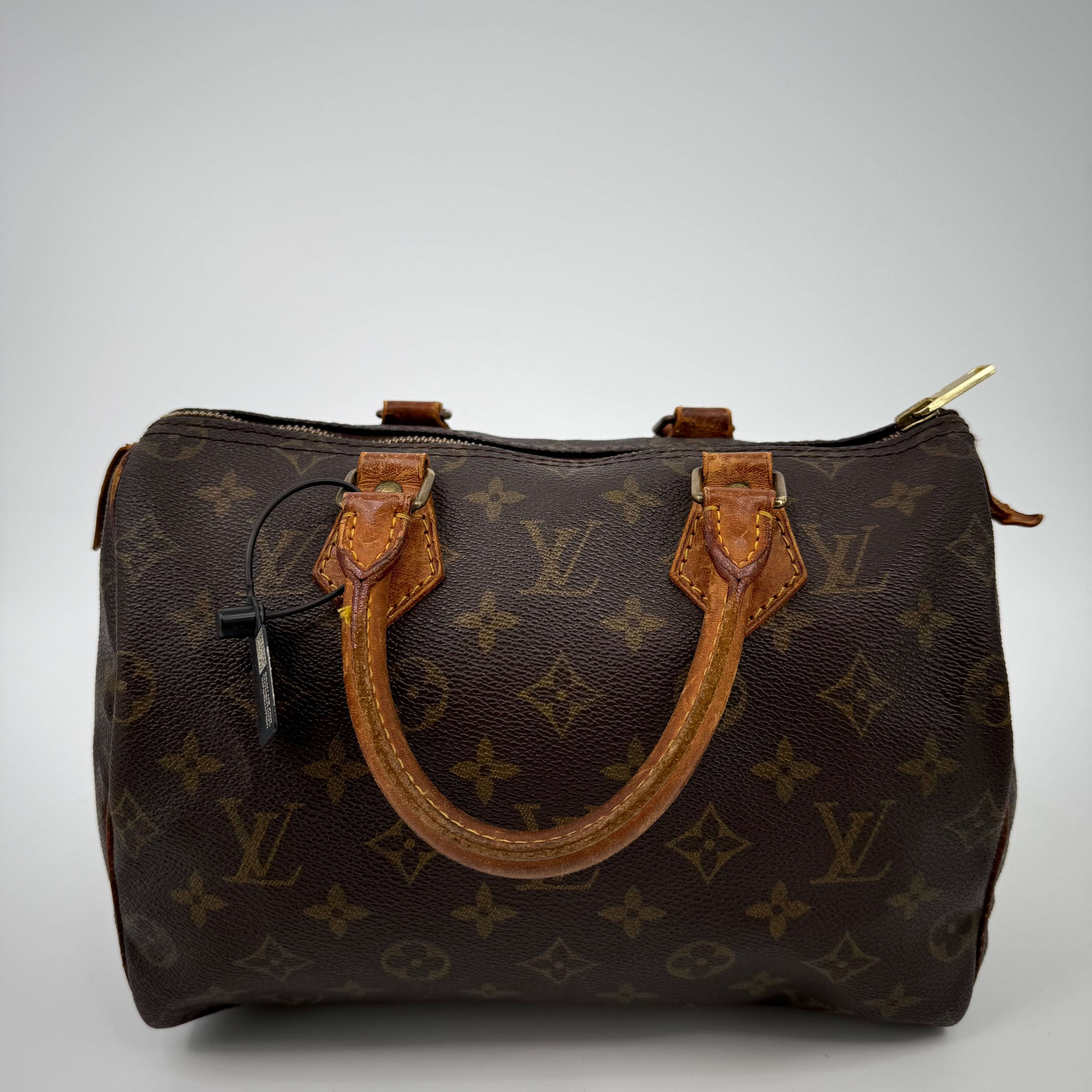 Louis Vuitton Monogram Speedy 25