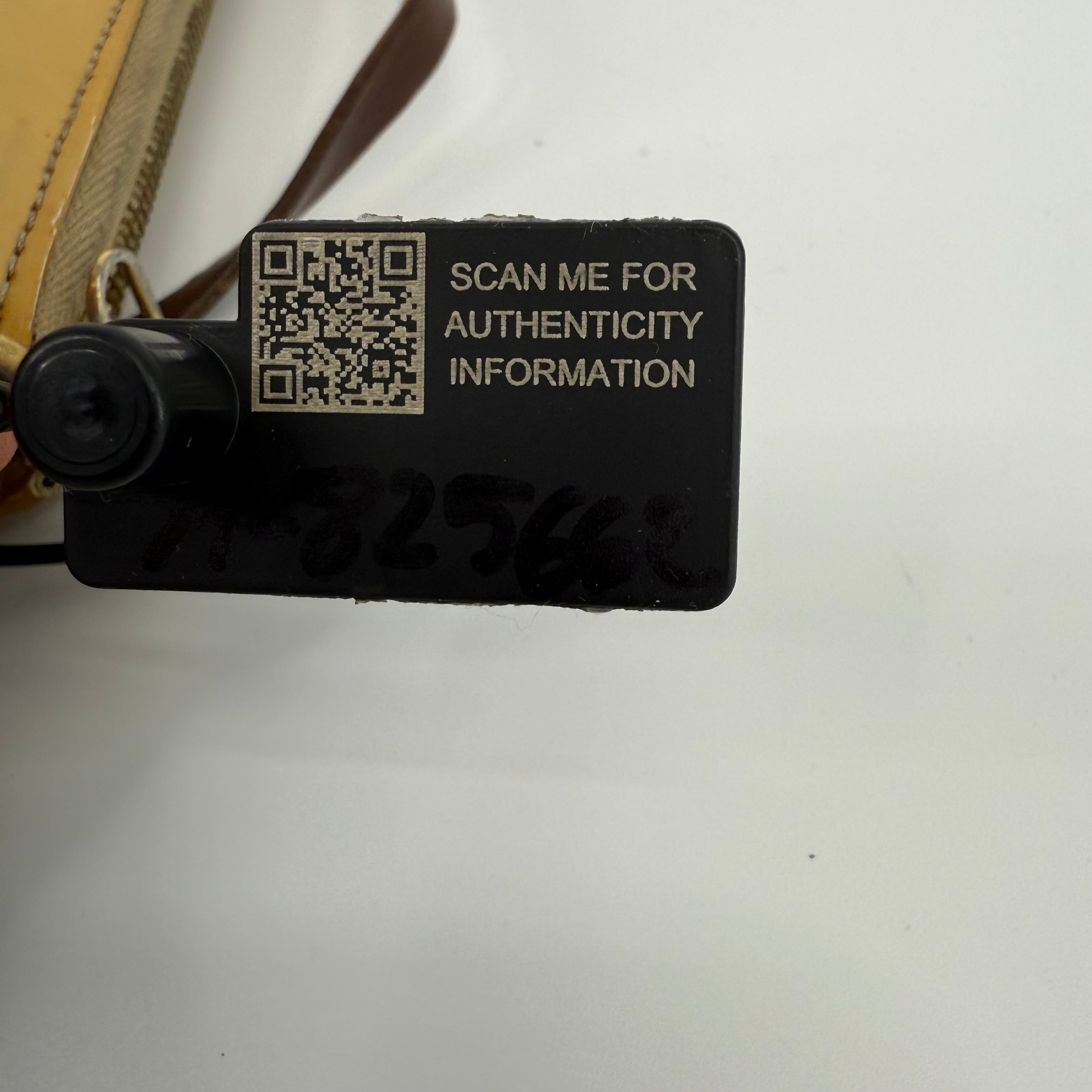 Louis Vuitton Gold Monogram Patent Leather Vernis Pochette