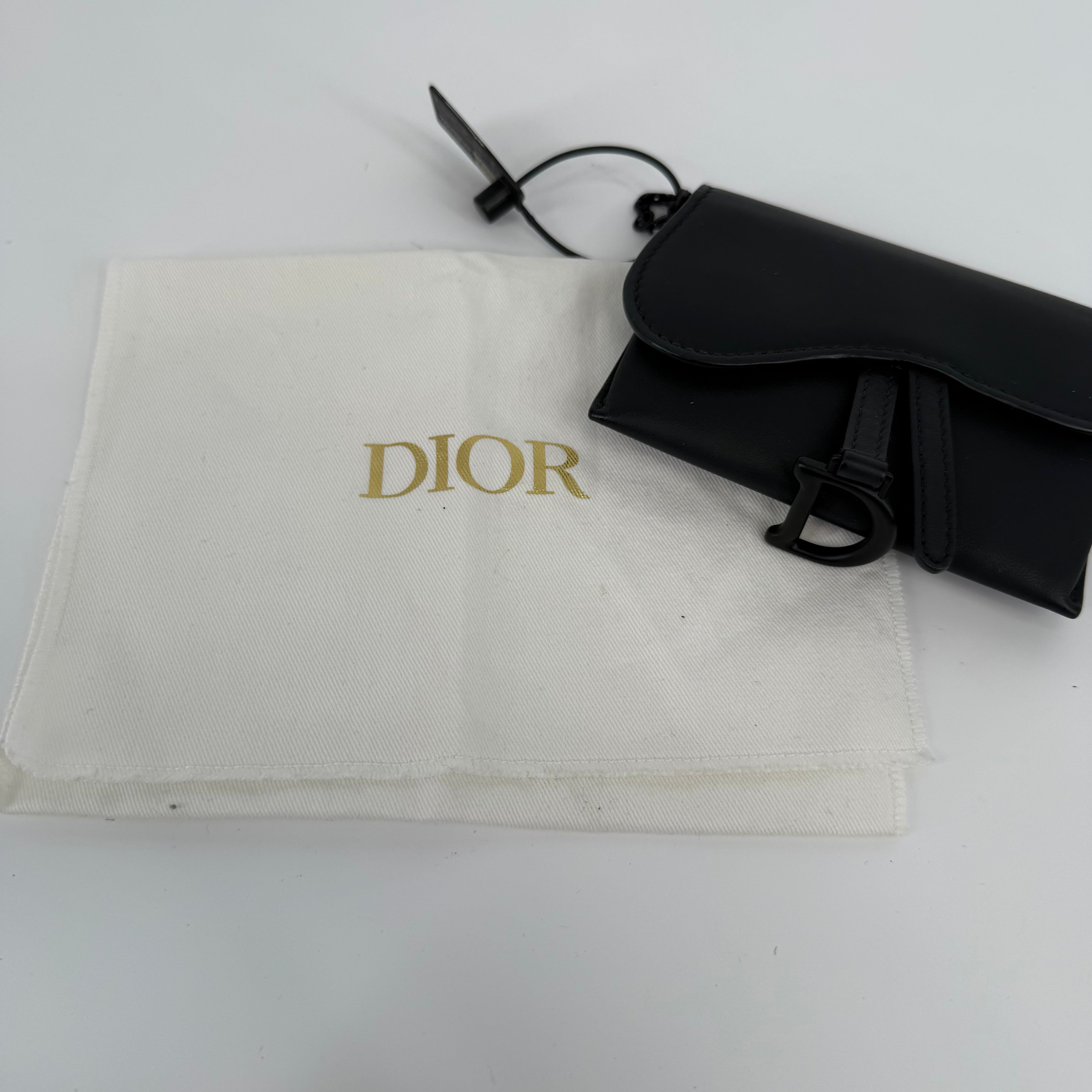 DIOR Black Saddle Wallet On Chain