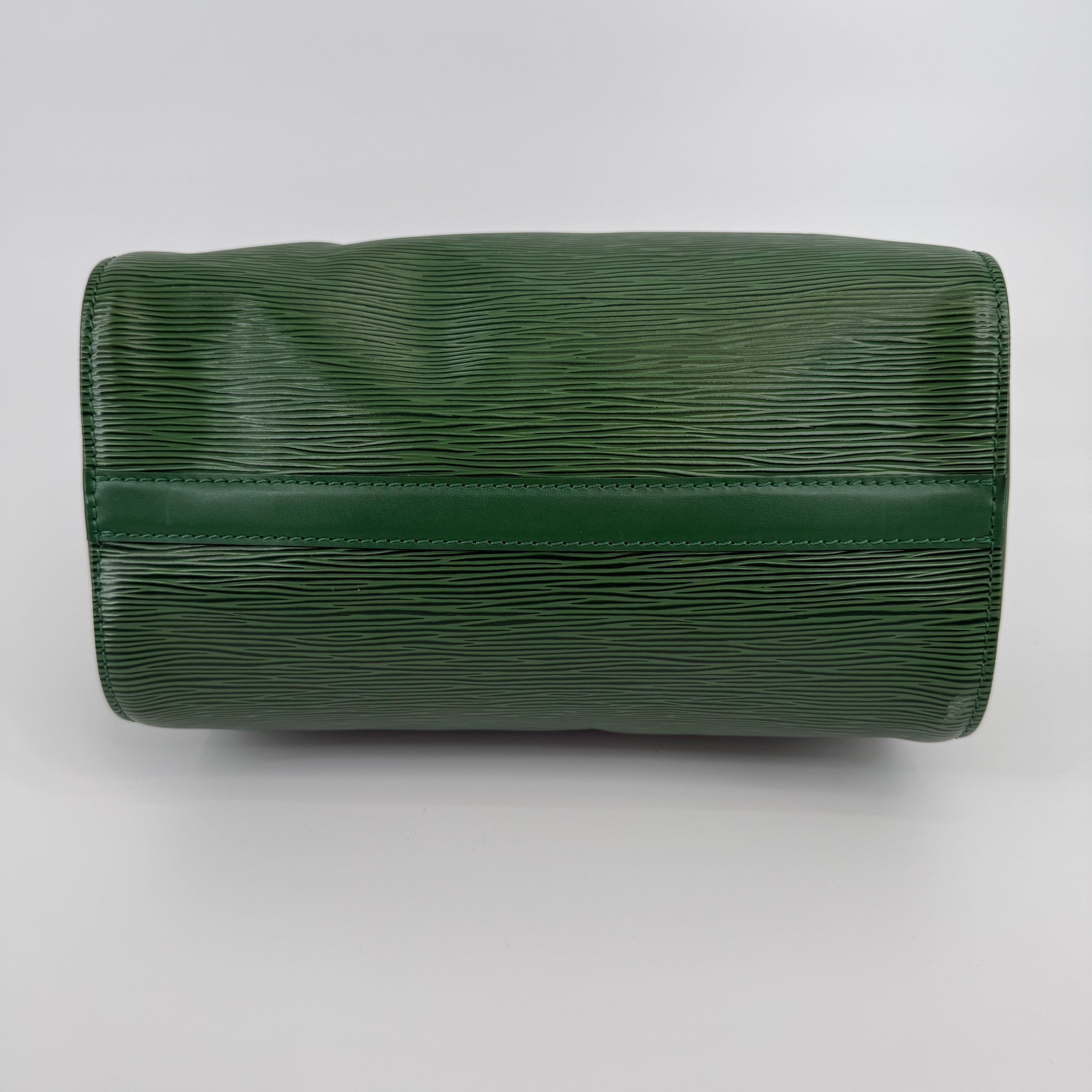 Louis Vuitton Epi Green Speedy 25