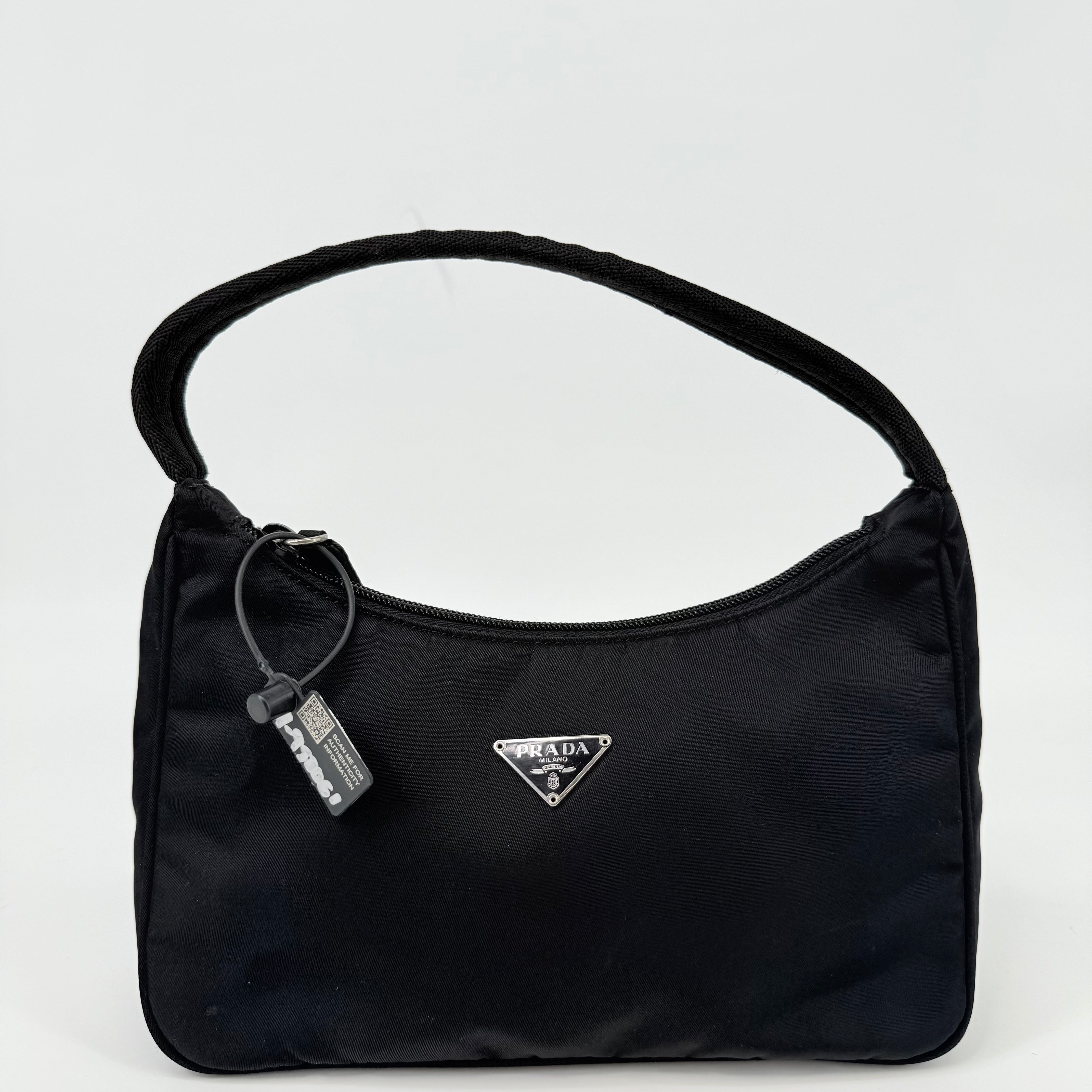 Prada Black Nylon Re-Edition Handbag (950061)