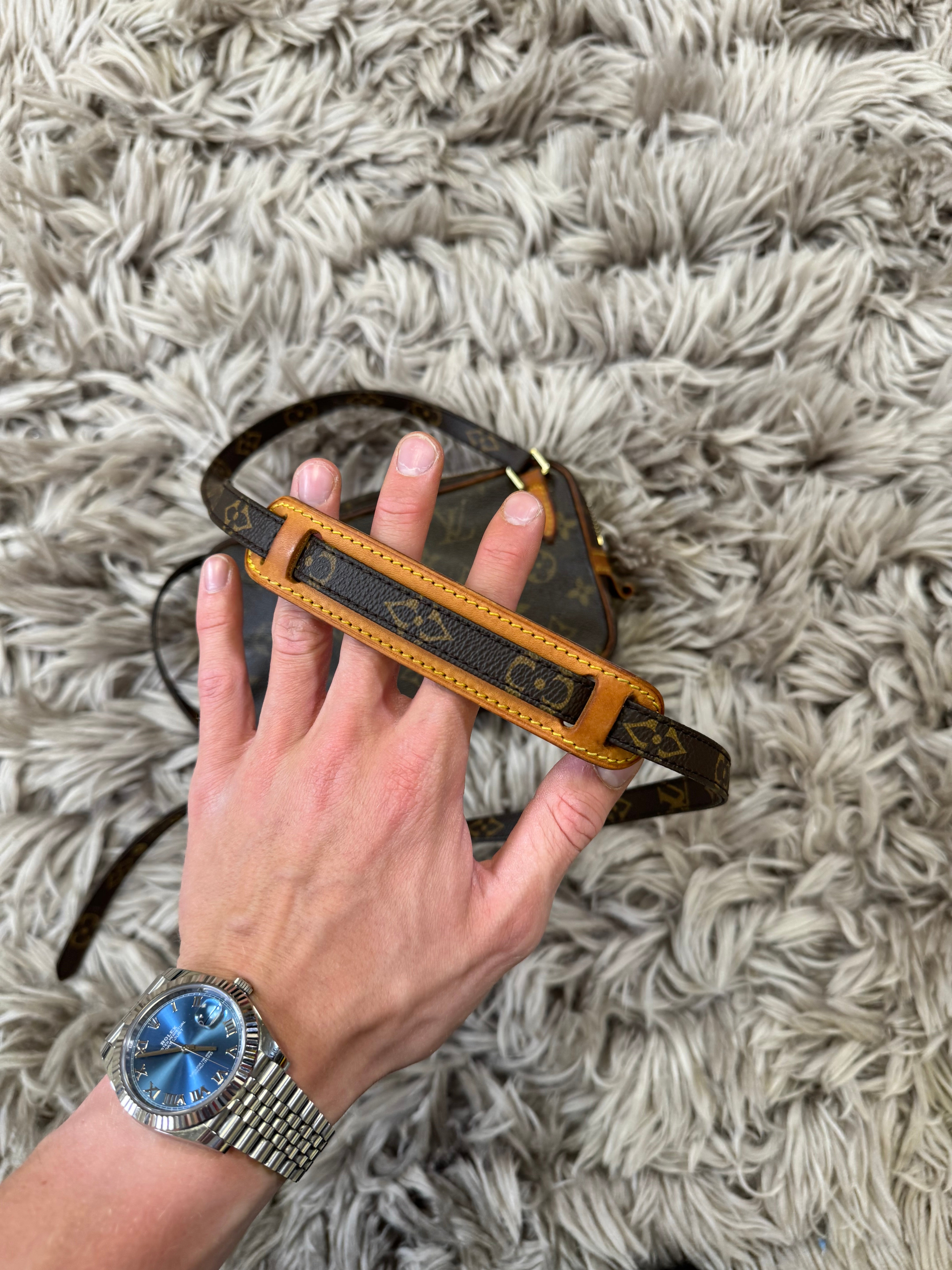 Louis Vuitton cross body side bag