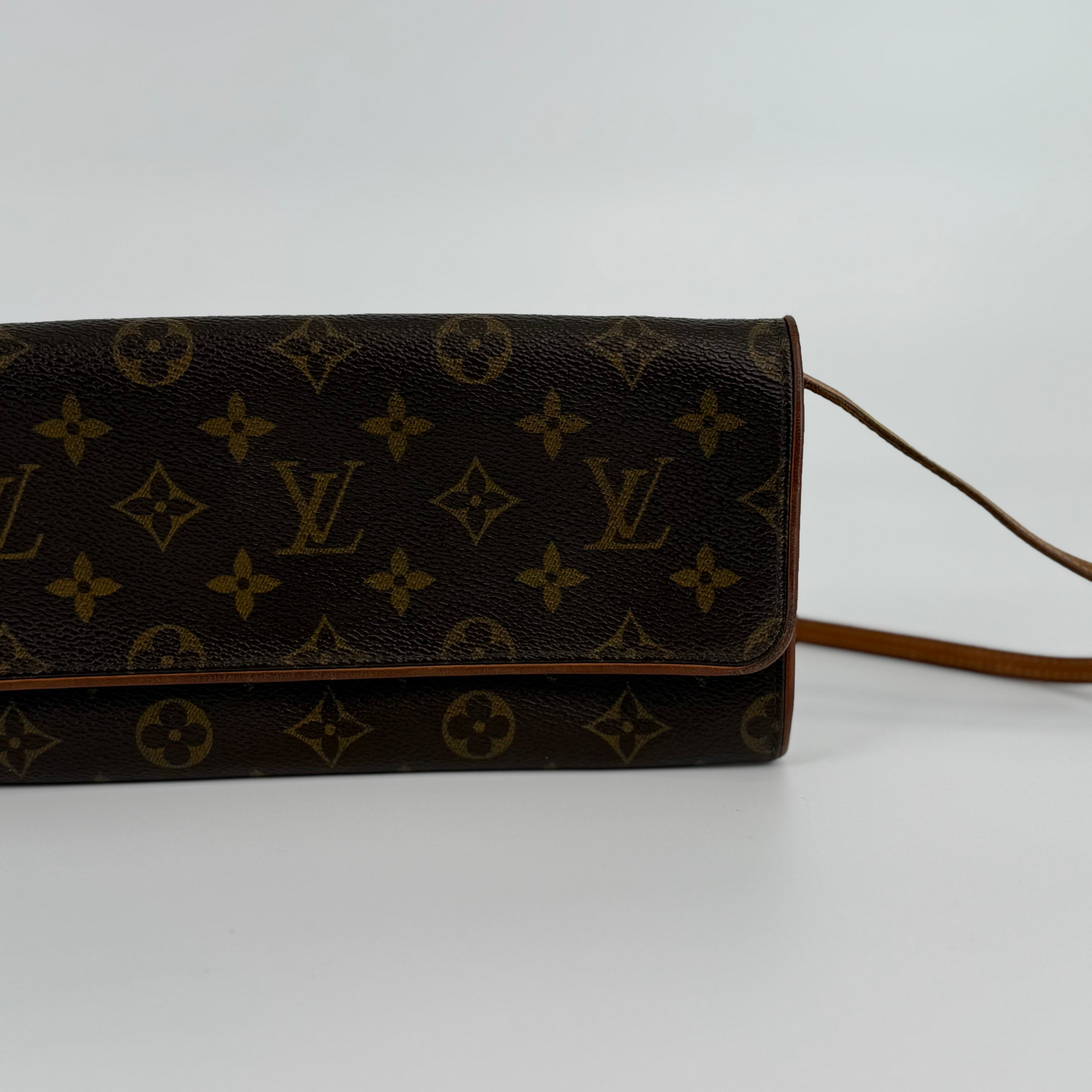 Louis Vuitton Monogram Pochette Florentine Shoulder Bag
