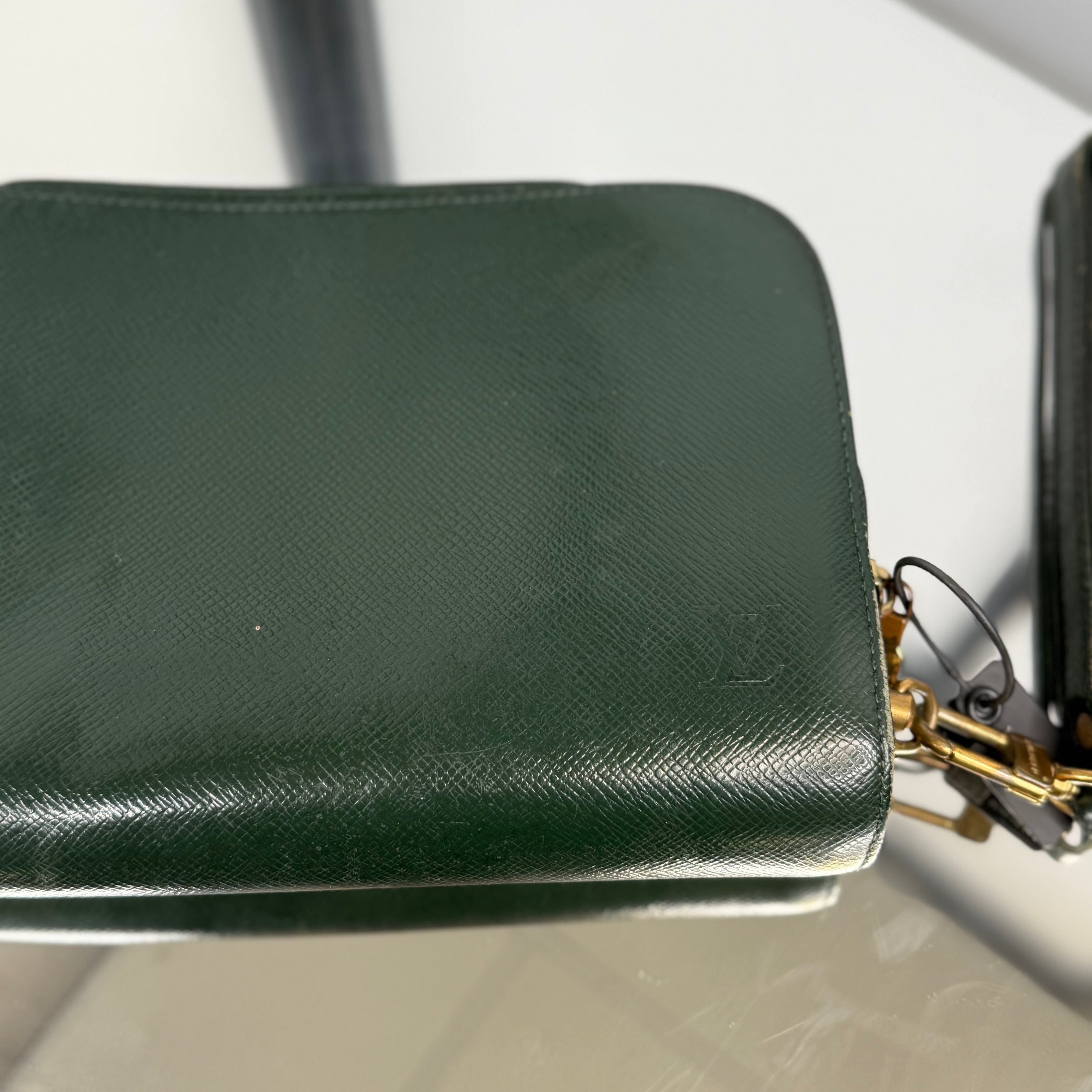 Louis Vuitton Green Taiga Wash Bag