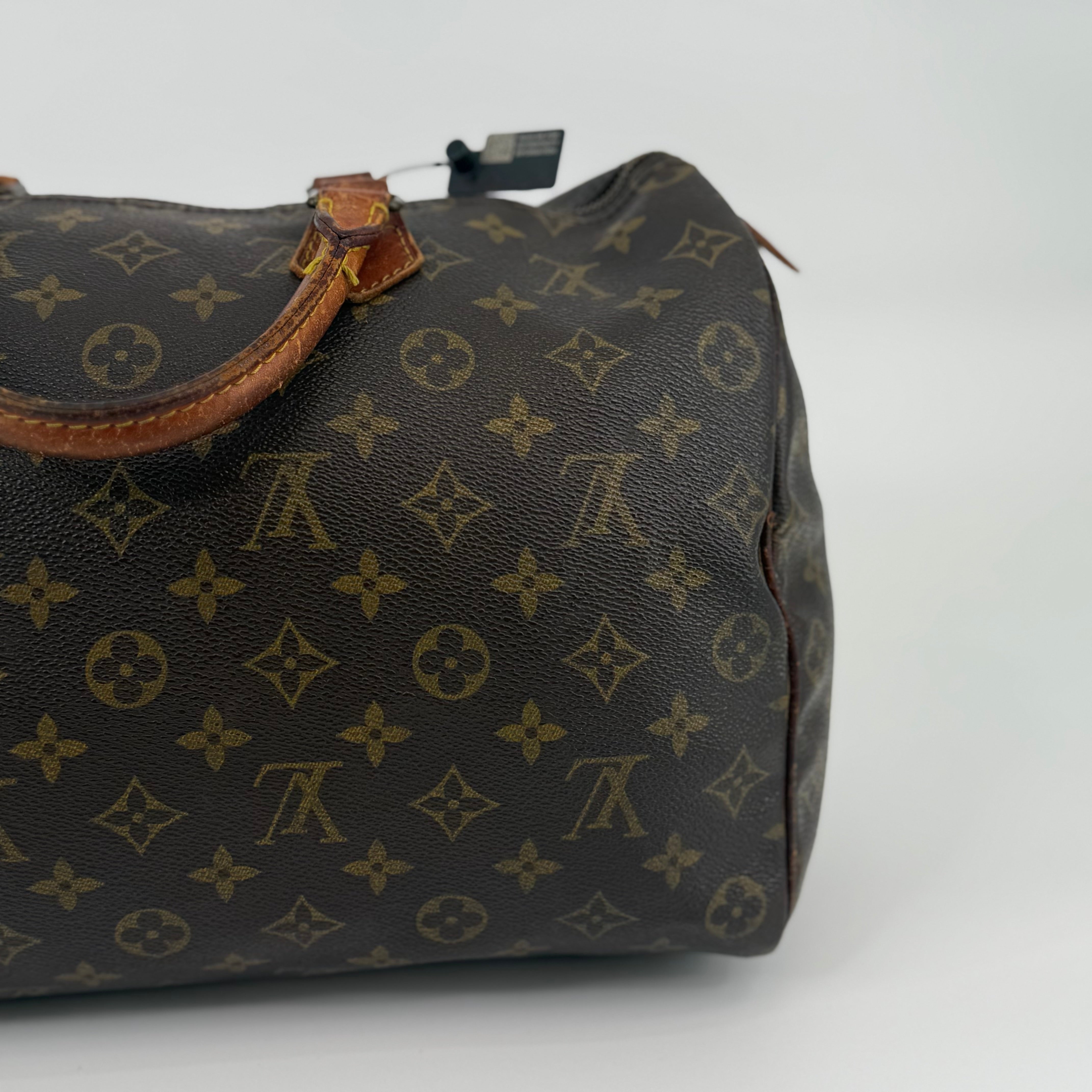 Louis Vuitton Monogram Speedy 35