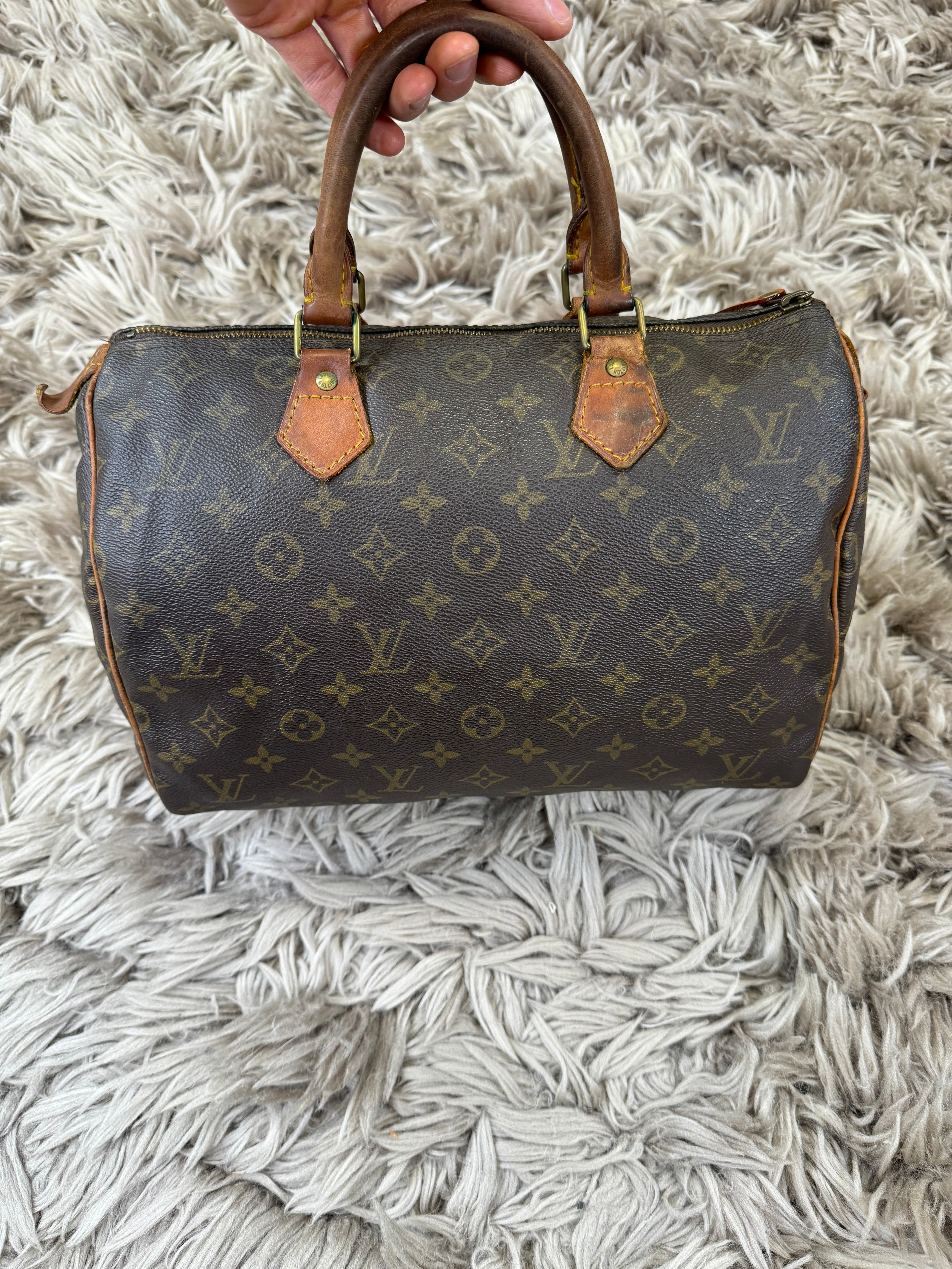 Louis Vuitton speedy 30