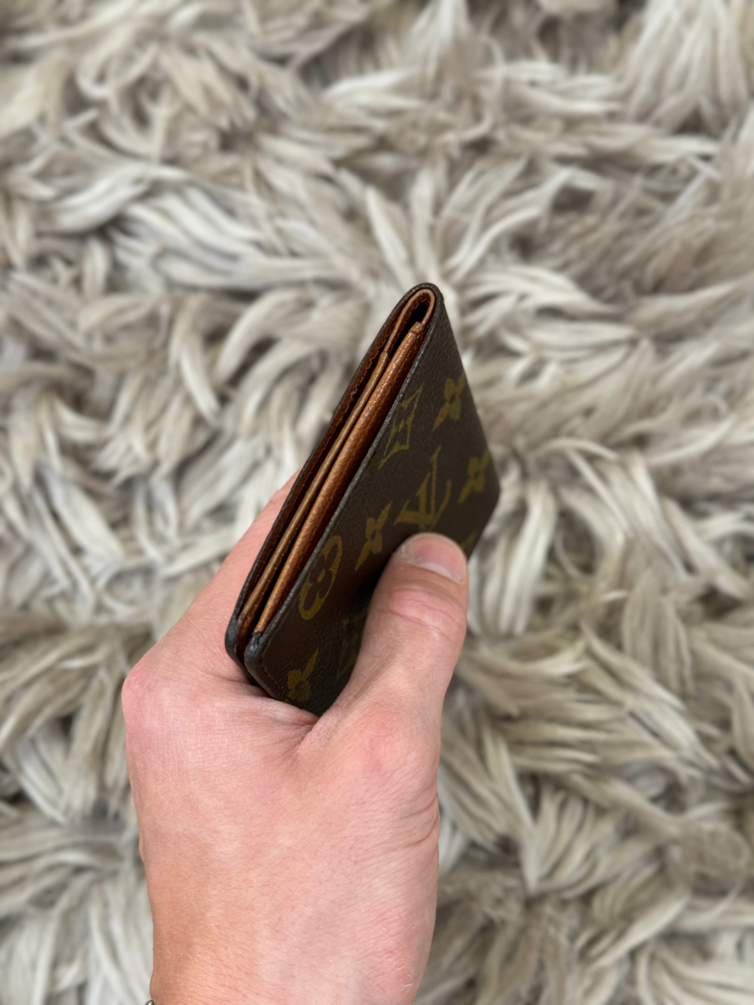 Louis Vuitton Bi-fold wallet