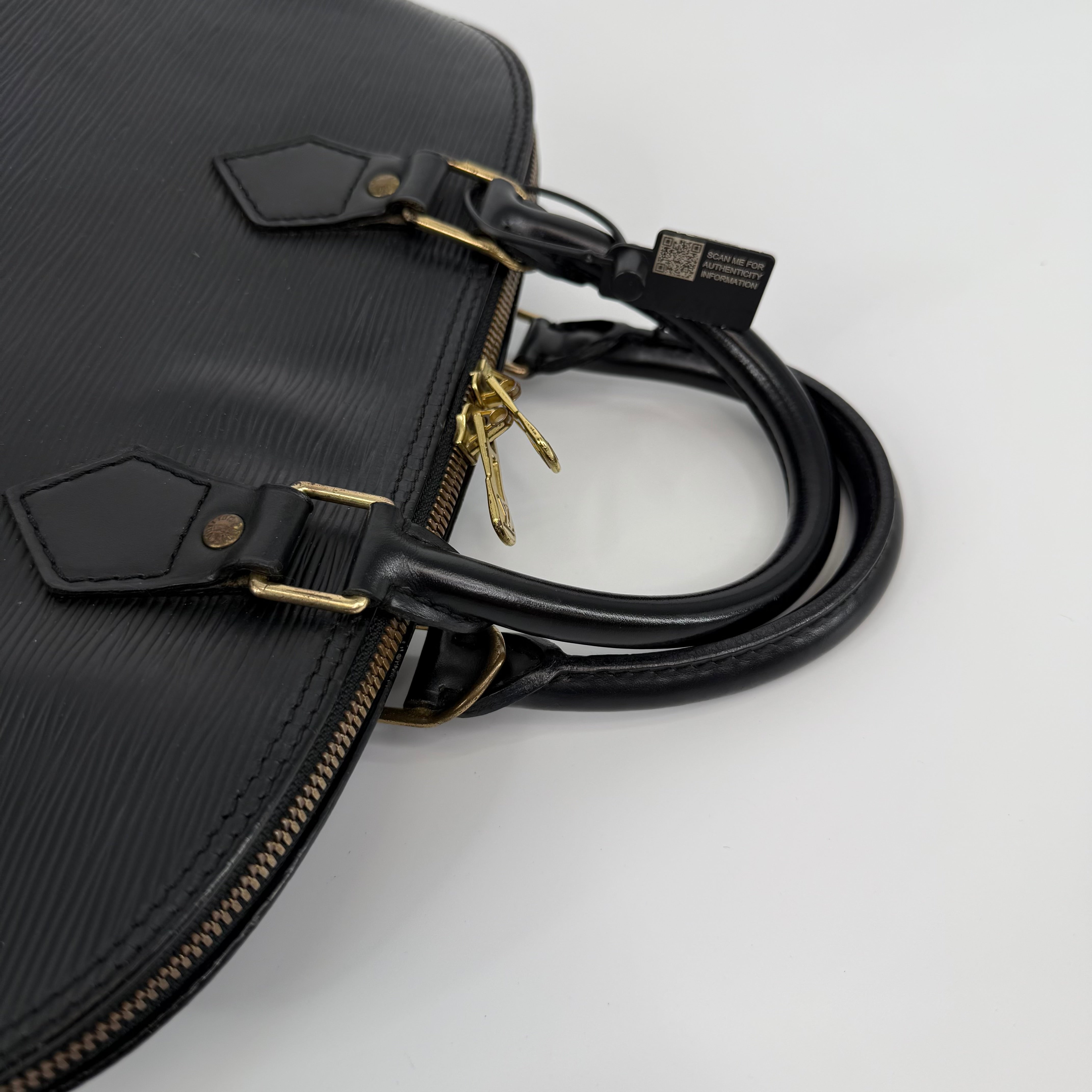 Louis Vuitton Epi Black Alma