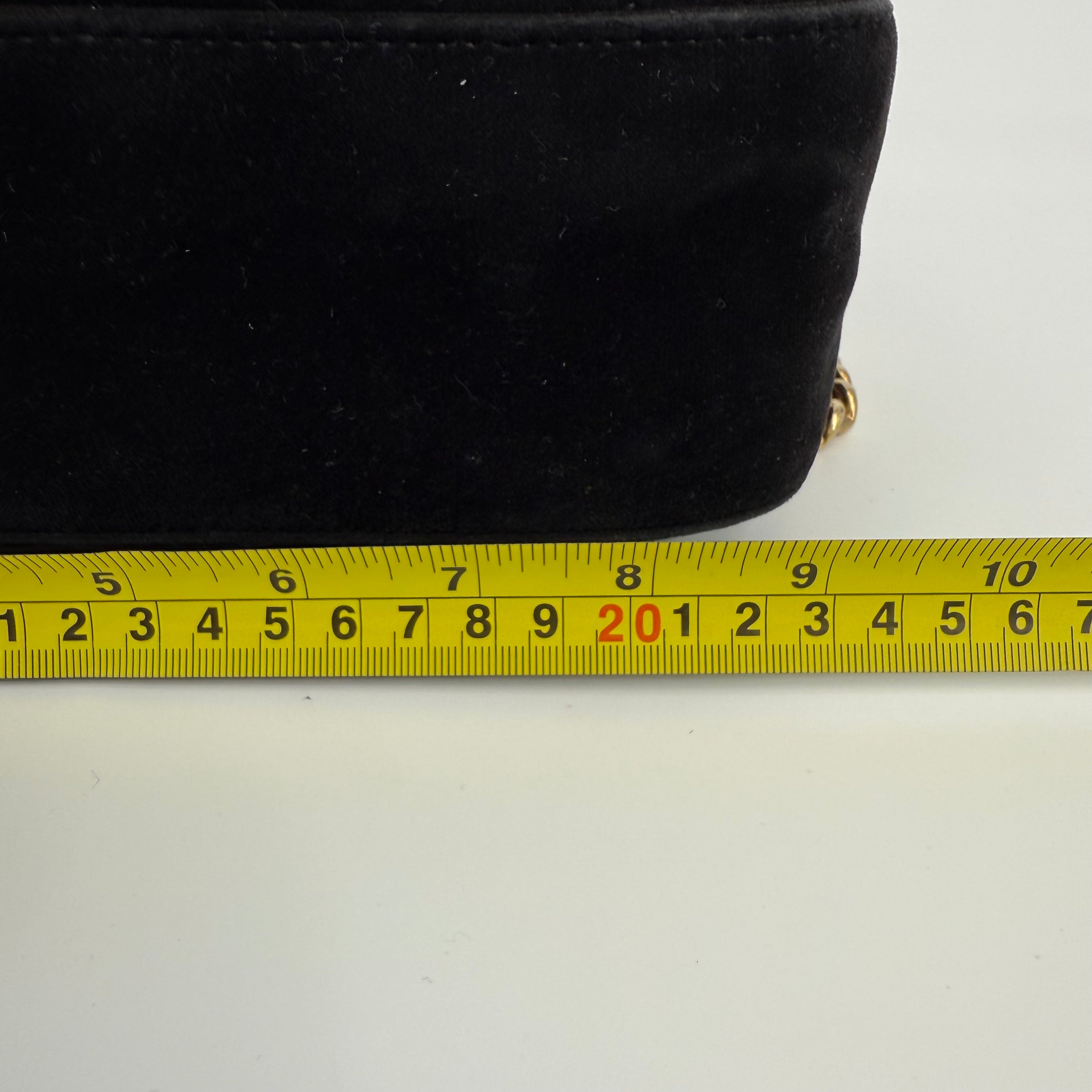 GUCCI Black Marmont Velvet Shoulder Handbag