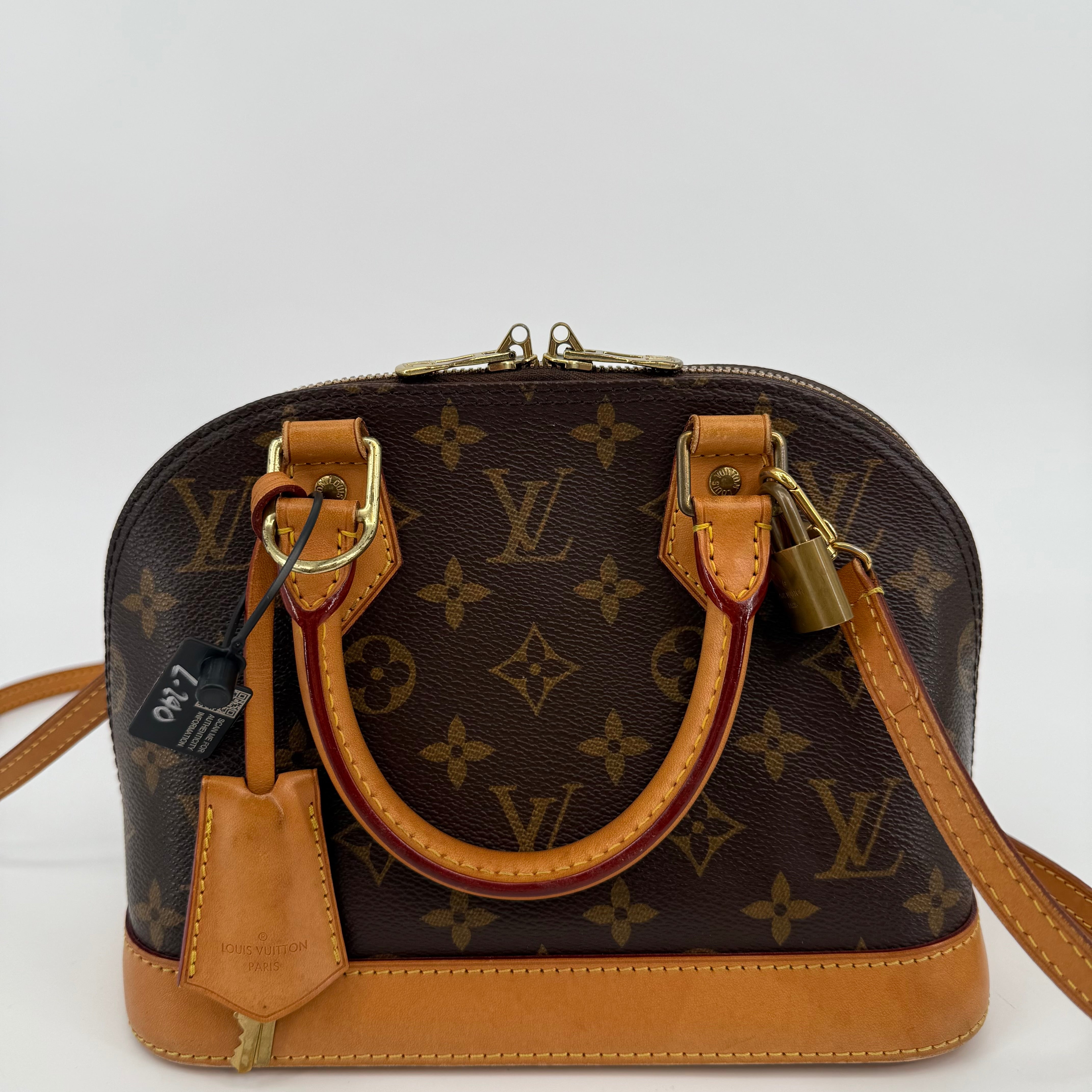 Louis Vuitton Monogram Alma BB With Lock & Key (L-240)