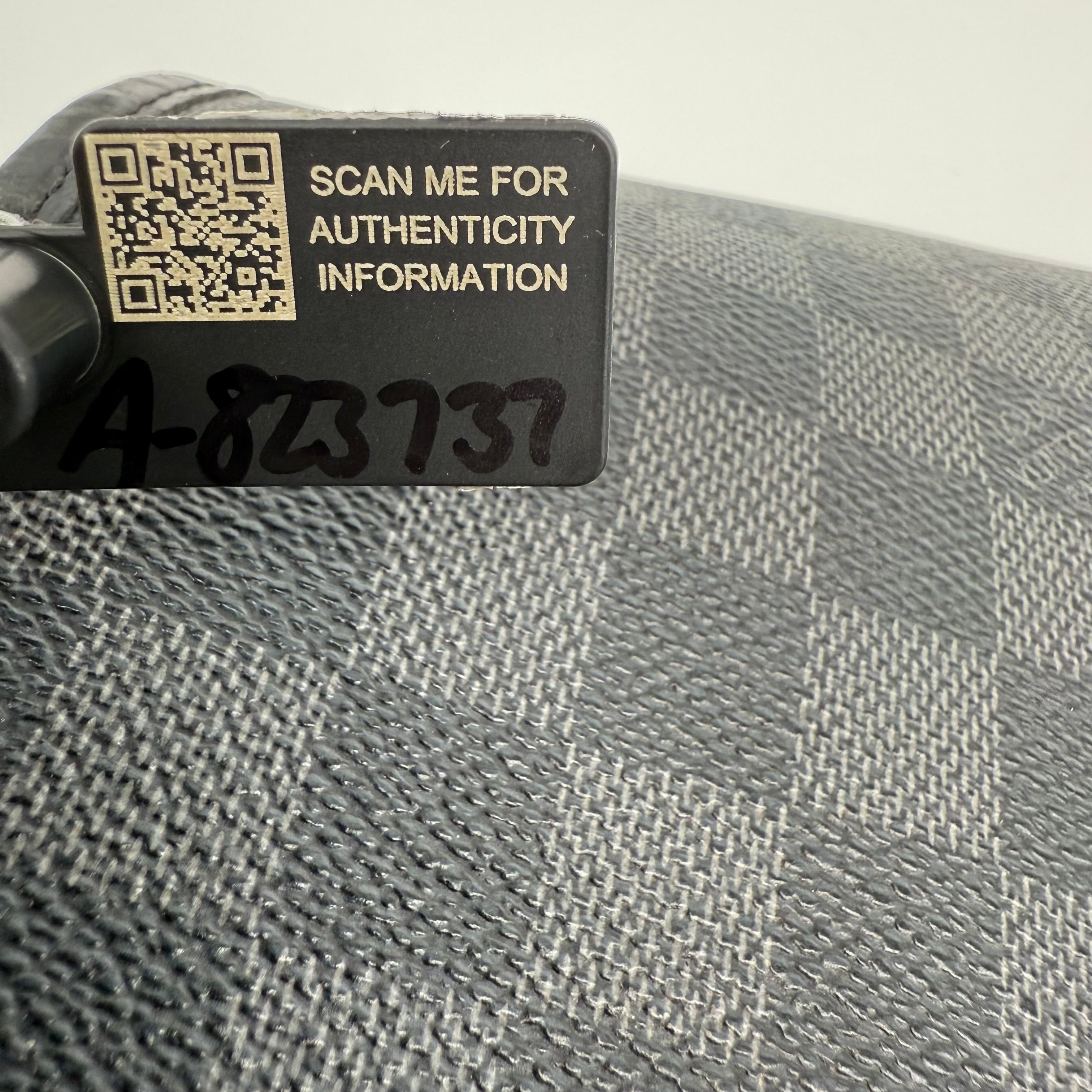 Louis Vuitton Damier Graphite Messenger Bag