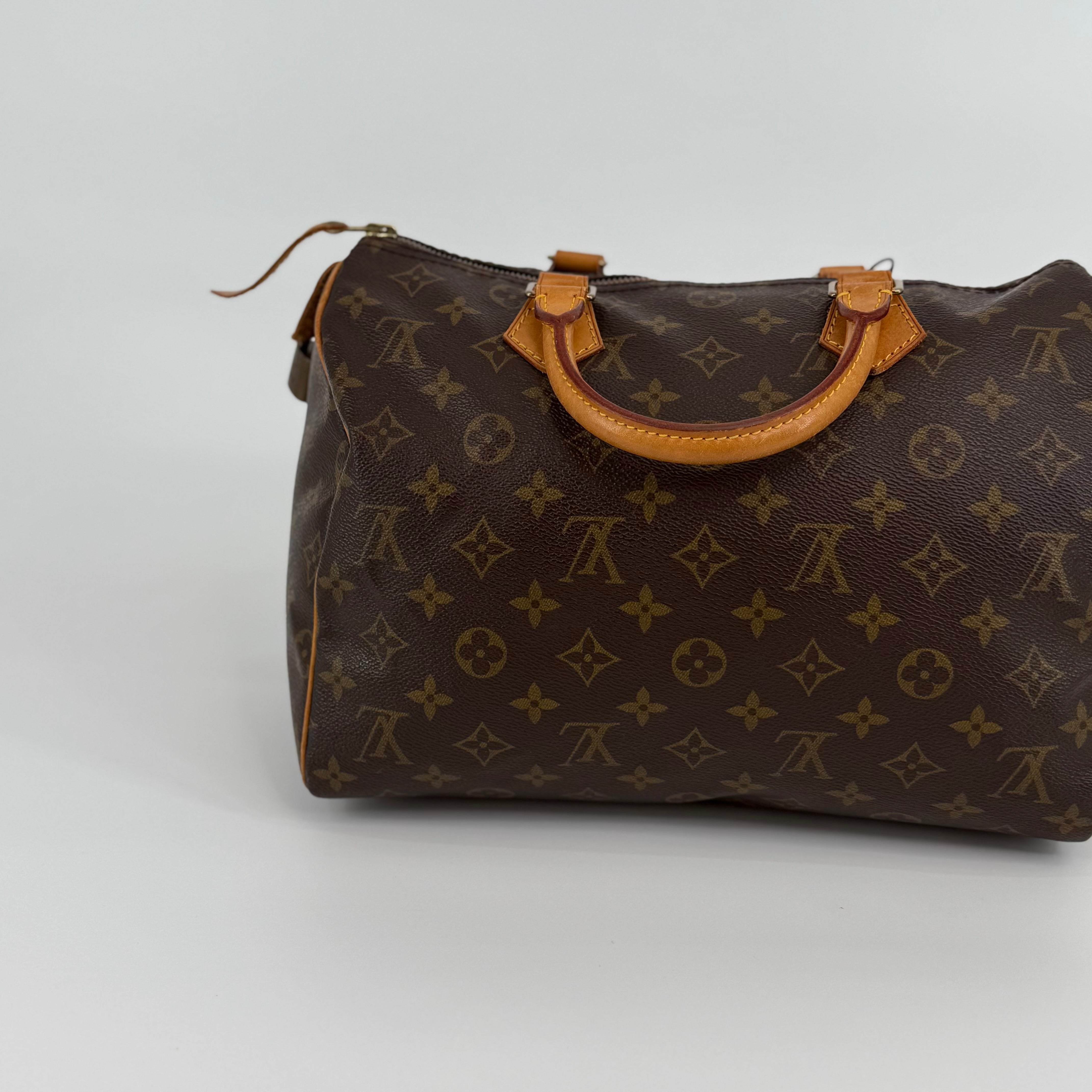 Louis Vuitton Monogram Speedy 30