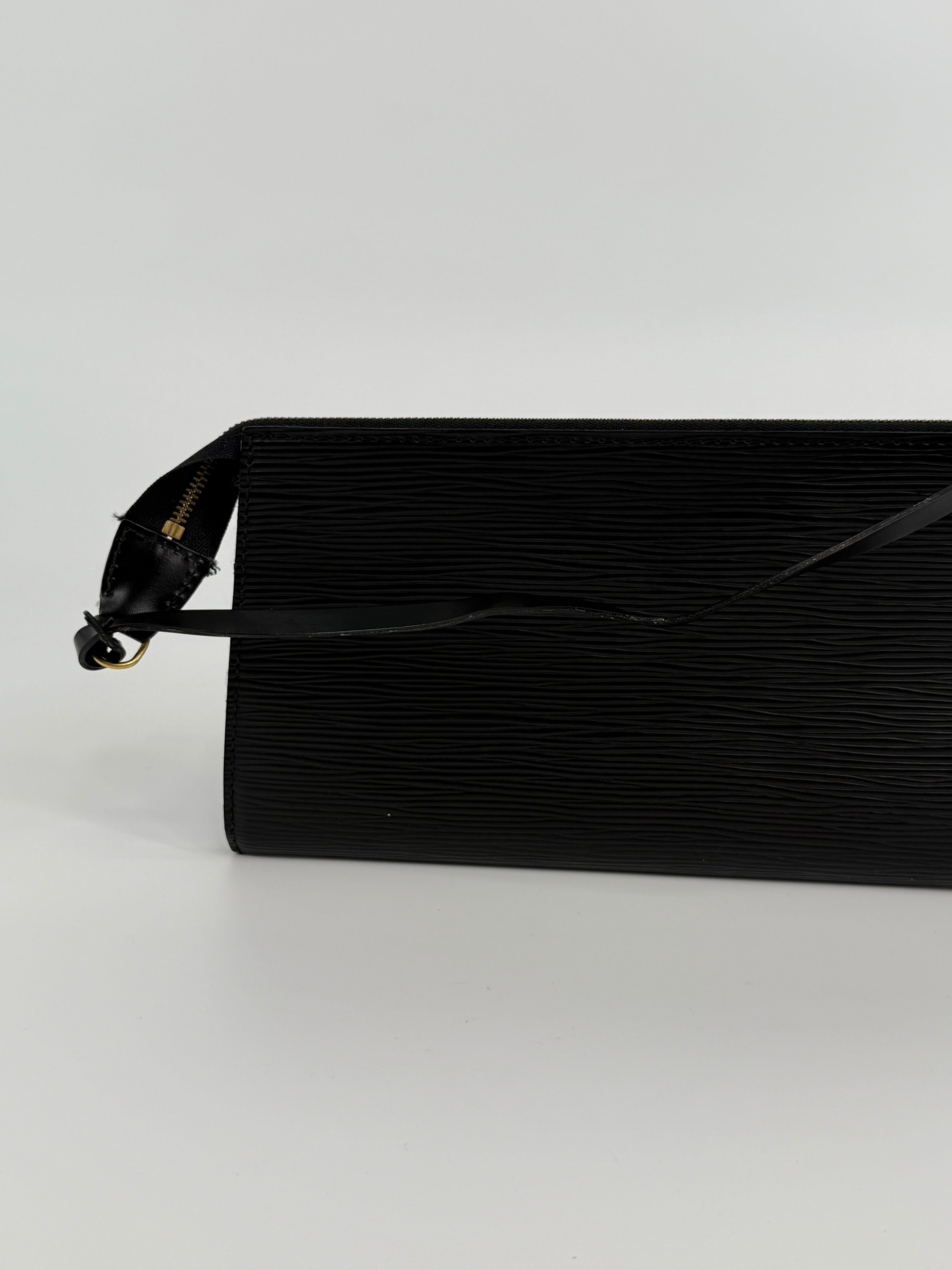 Louis Vuitton Epi Black Pochette